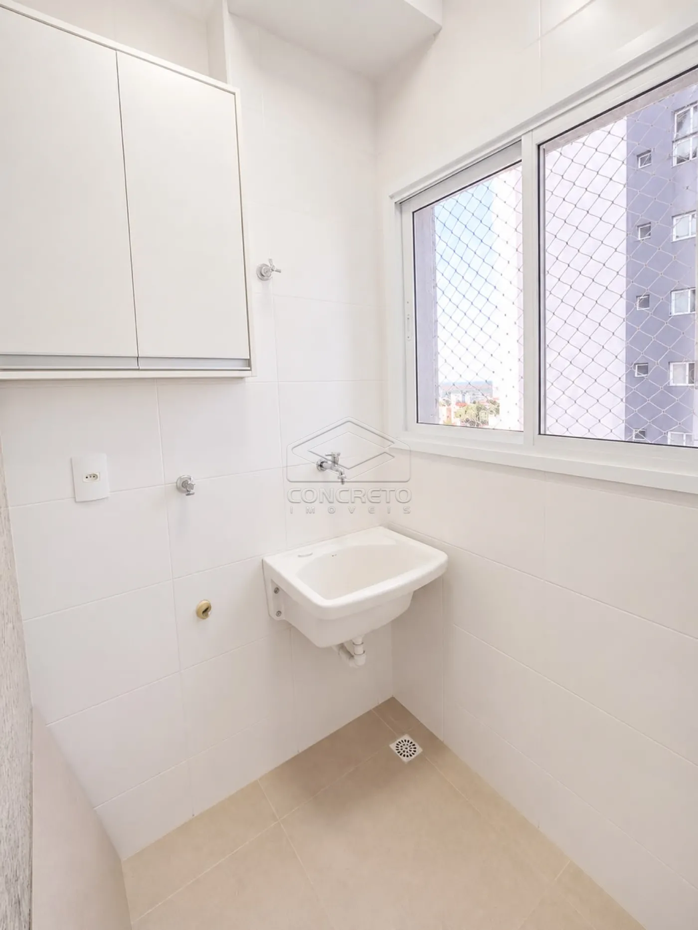Alugar Apartamento / Padr&atilde;o em Len&ccedil;&oacute;is Paulista R$ 1.850,00 - Foto 2