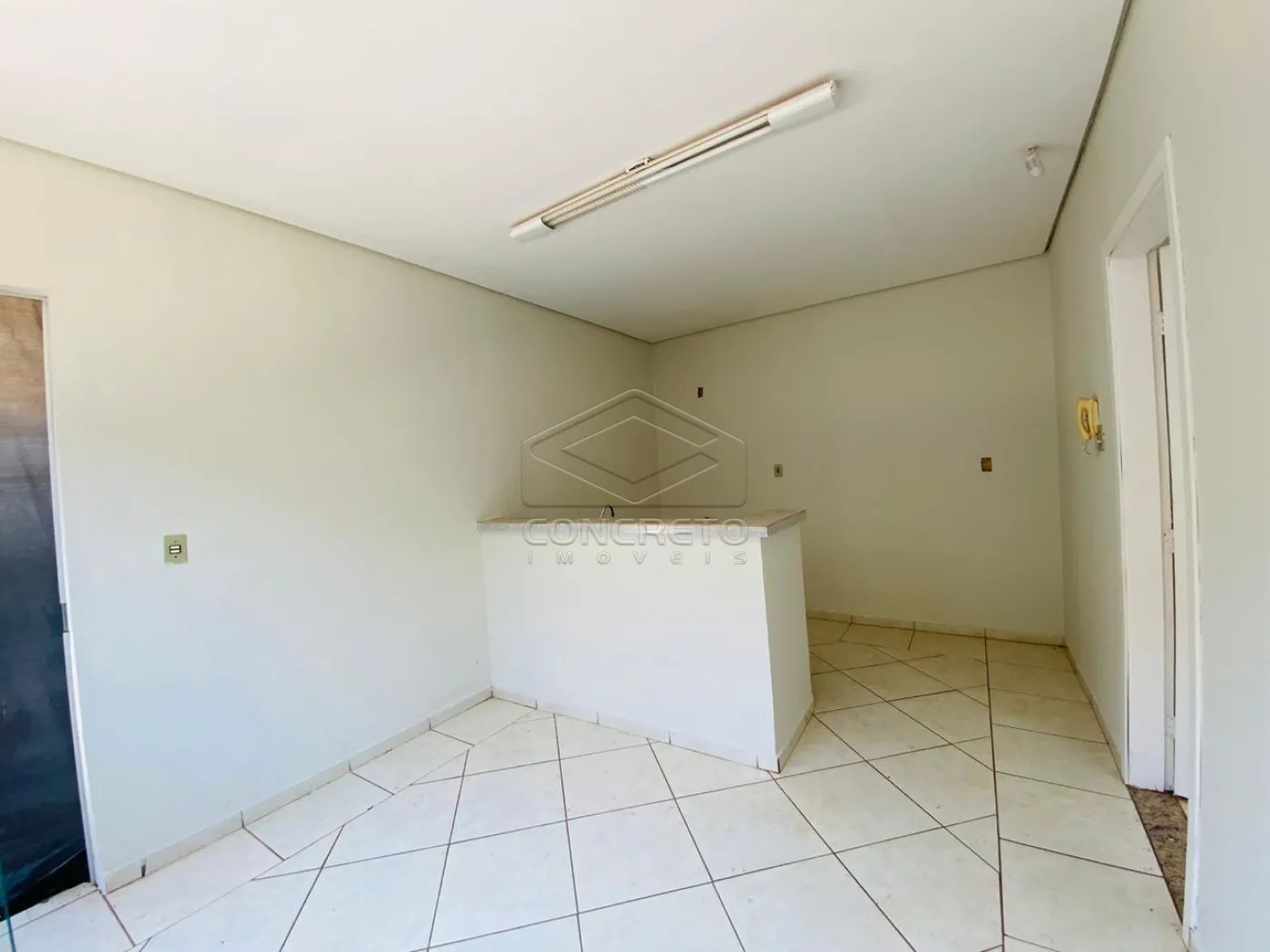 Alugar Casa / Padr&atilde;o em Len&ccedil;&oacute;is Paulista R$ 2.000,00 - Foto 5