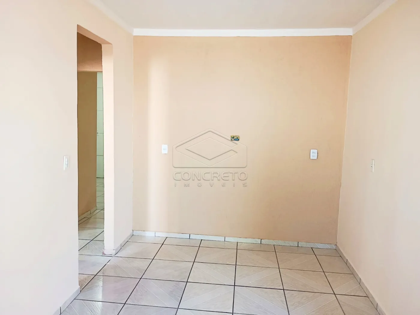 Alugar Casa / Padr&atilde;o em Len&ccedil;&oacute;is Paulista R$ 1.650,00 - Foto 5