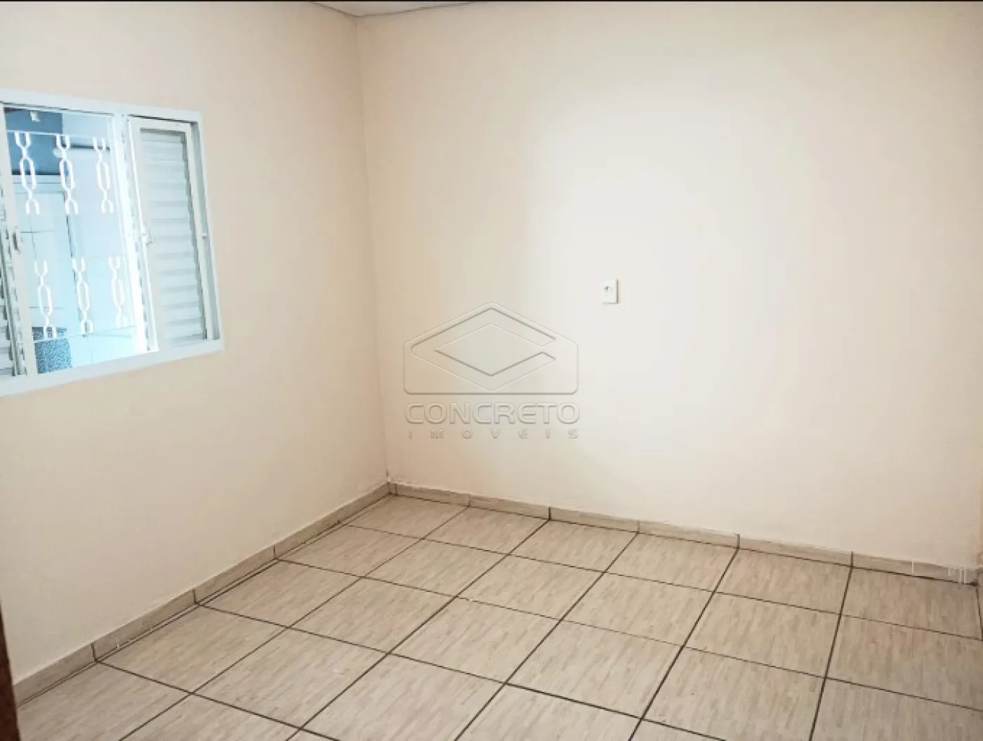 Alugar Casa / Padr&atilde;o em Len&ccedil;&oacute;is Paulista R$ 1.650,00 - Foto 9