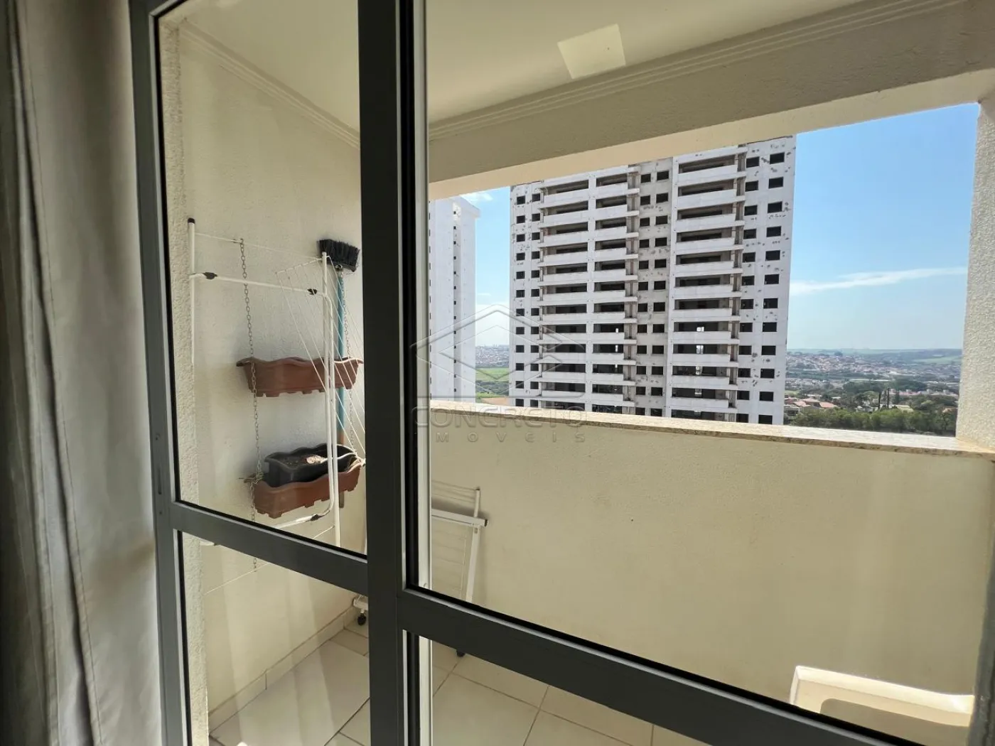 Comprar Apartamento / Padr&atilde;o em Len&ccedil;&oacute;is Paulista R$ 390.000,00 - Foto 2