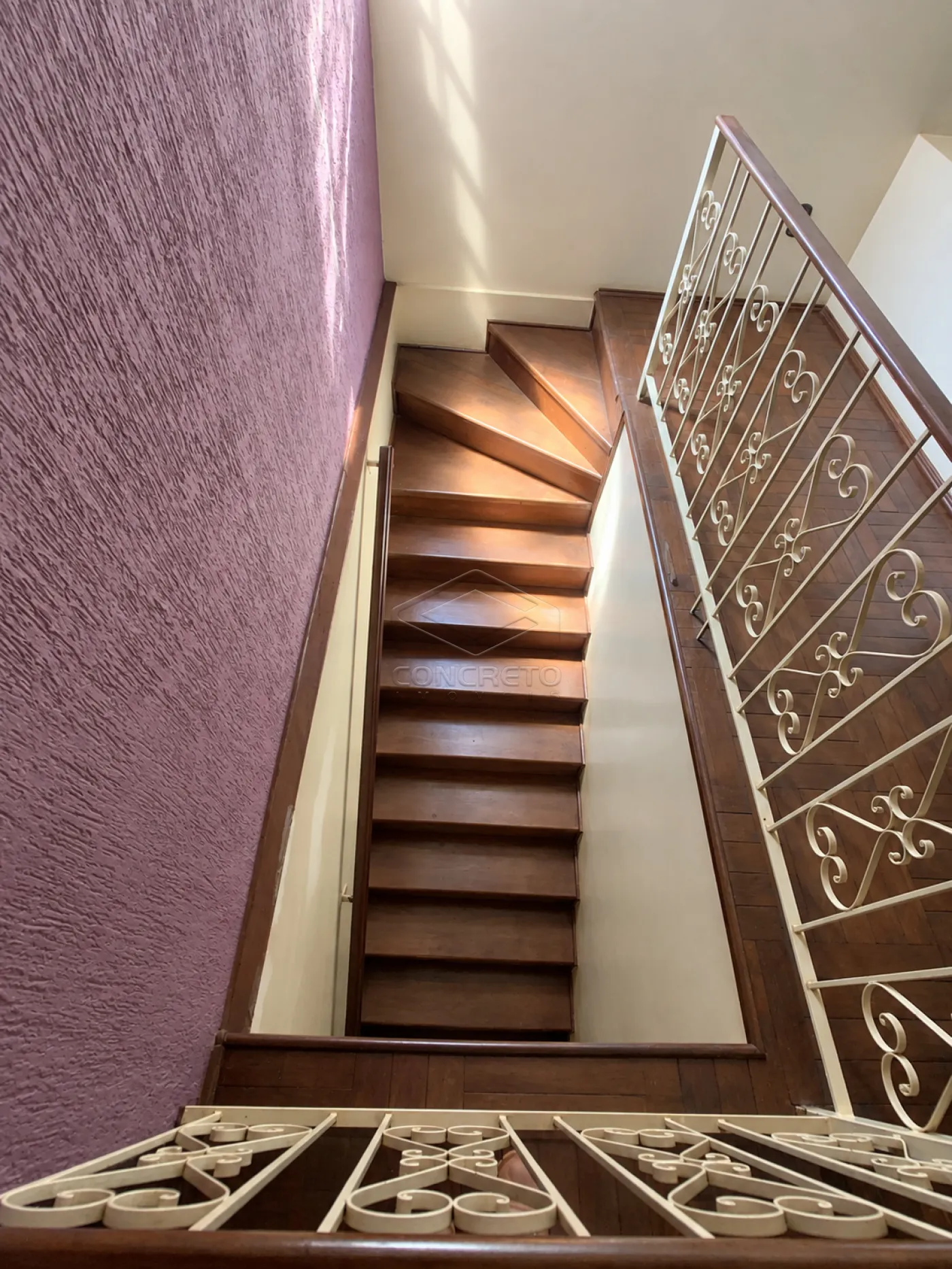 Alugar Casa / Padr&atilde;o em Len&ccedil;&oacute;is Paulista R$ 4.000,00 - Foto 1