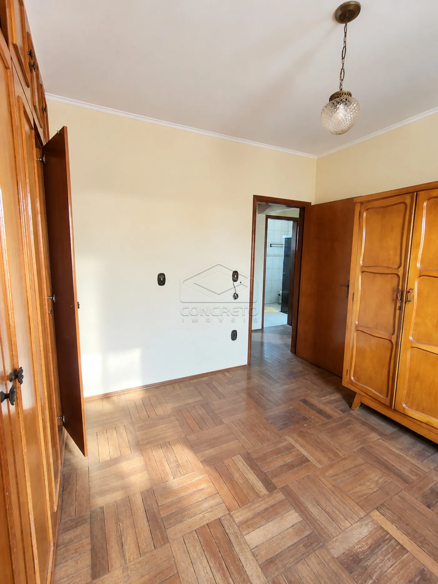 Alugar Casa / Padr&atilde;o em Len&ccedil;&oacute;is Paulista R$ 4.000,00 - Foto 6
