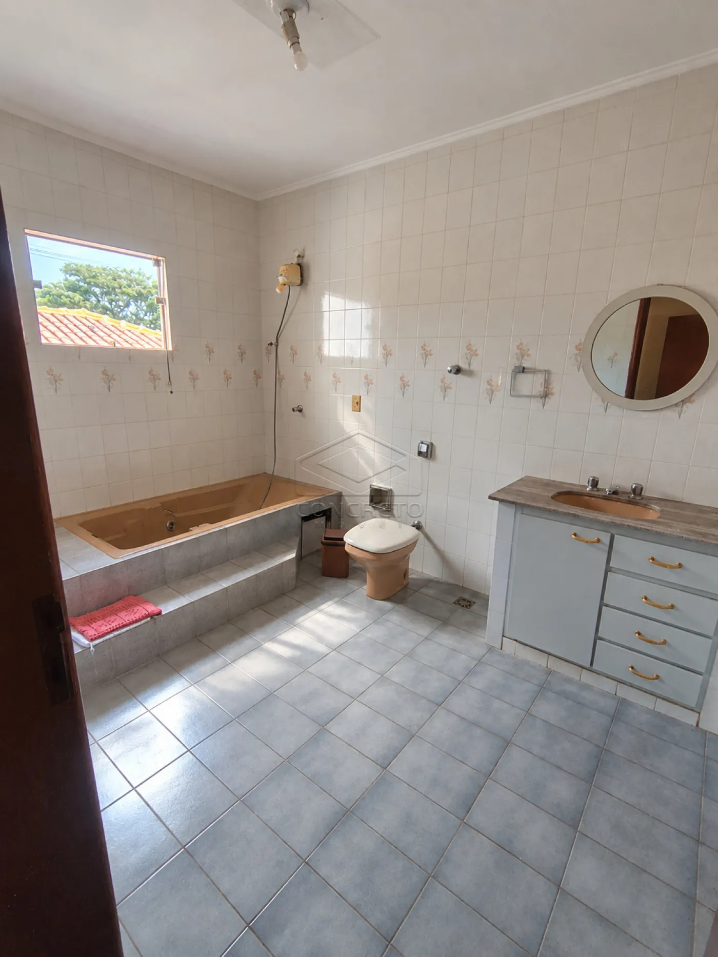 Alugar Casa / Padr&atilde;o em Len&ccedil;&oacute;is Paulista R$ 4.000,00 - Foto 10