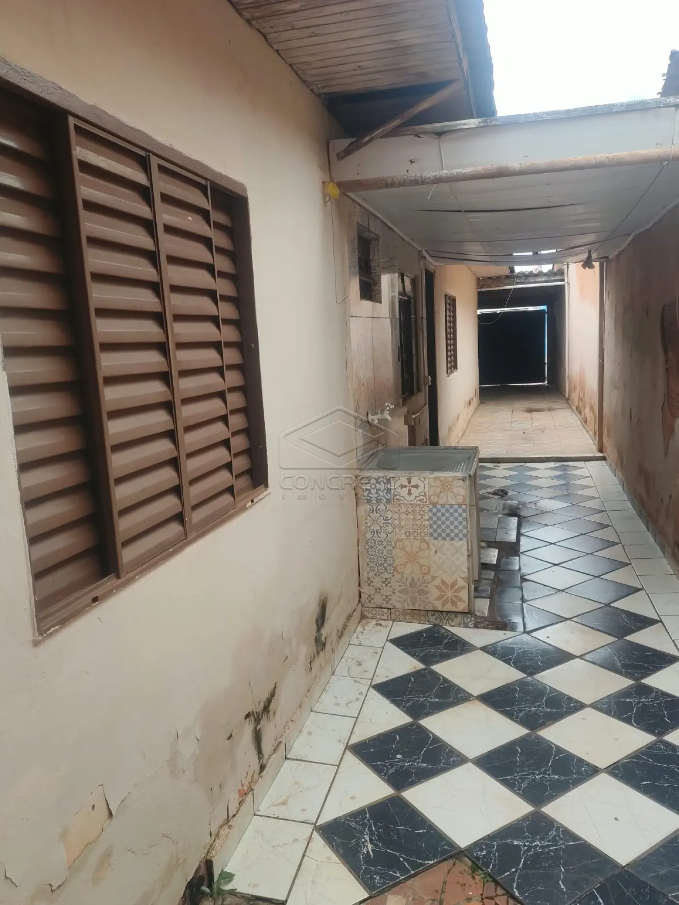 Alugar Casa / Padr&atilde;o em Len&ccedil;&oacute;is Paulista R$ 1.500,00 - Foto 8