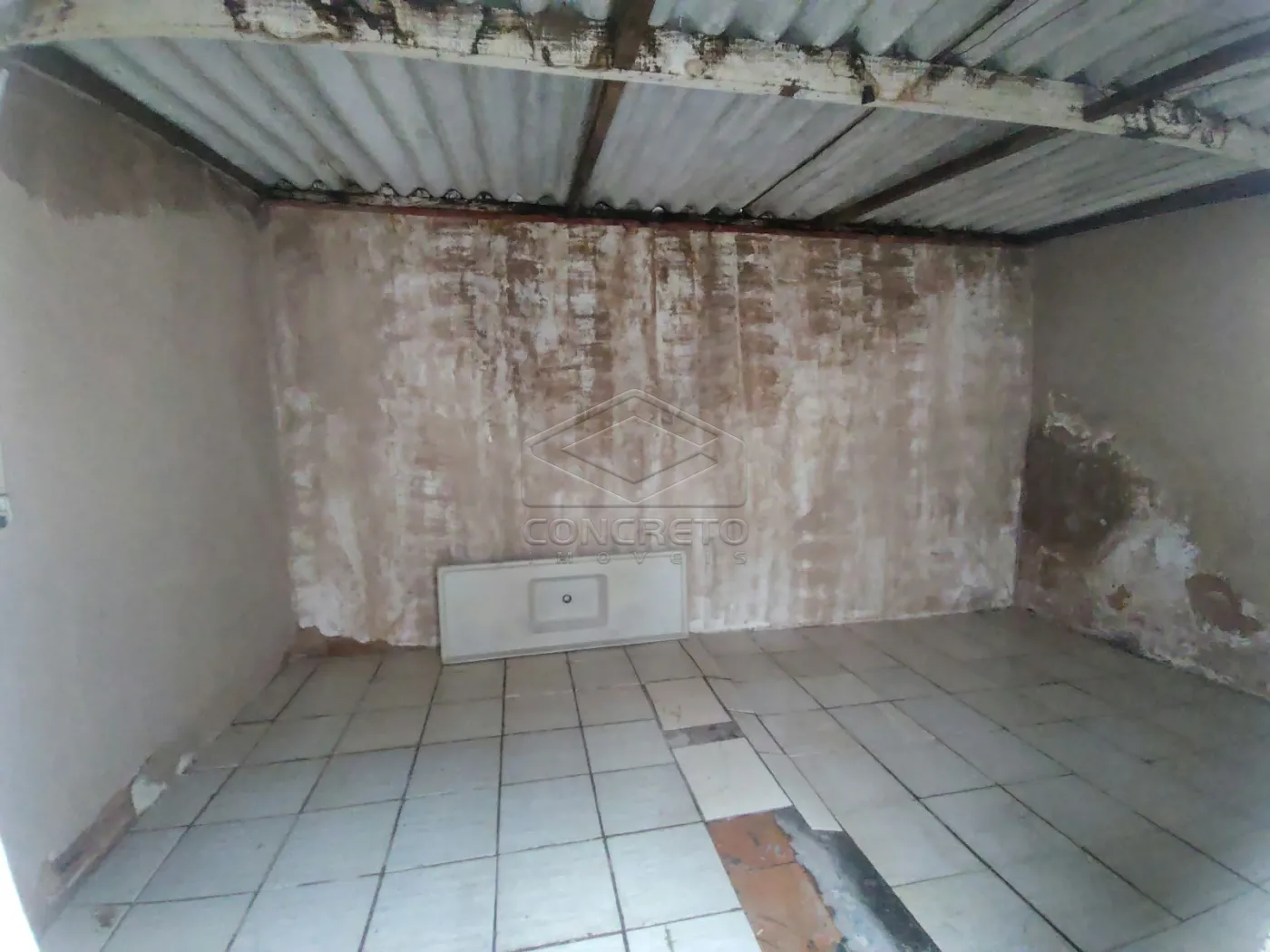 Alugar Casa / Padr&atilde;o em Len&ccedil;&oacute;is Paulista R$ 1.500,00 - Foto 9