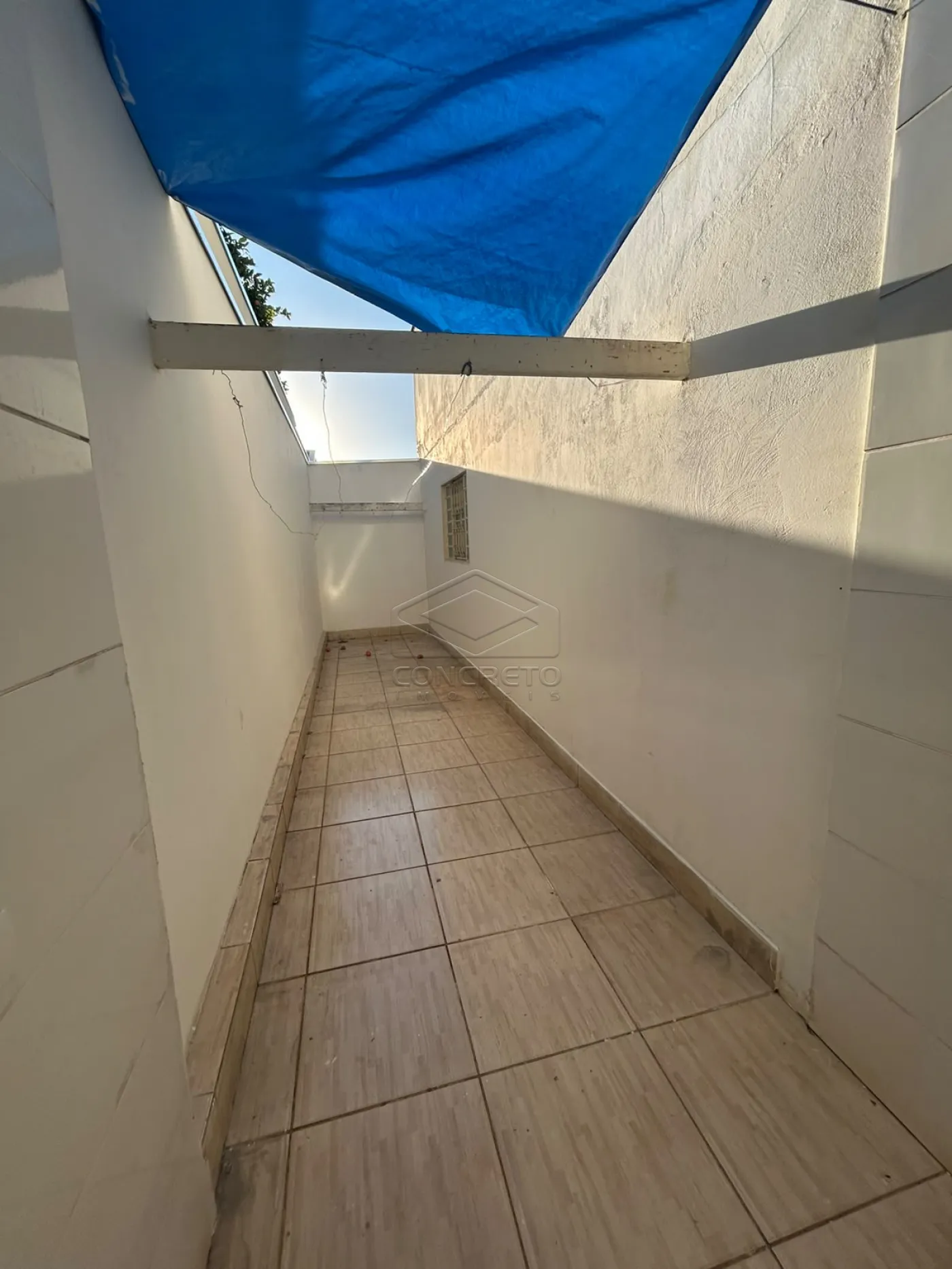 Alugar Casa / Padr&atilde;o em Len&ccedil;&oacute;is Paulista R$ 2.000,00 - Foto 7