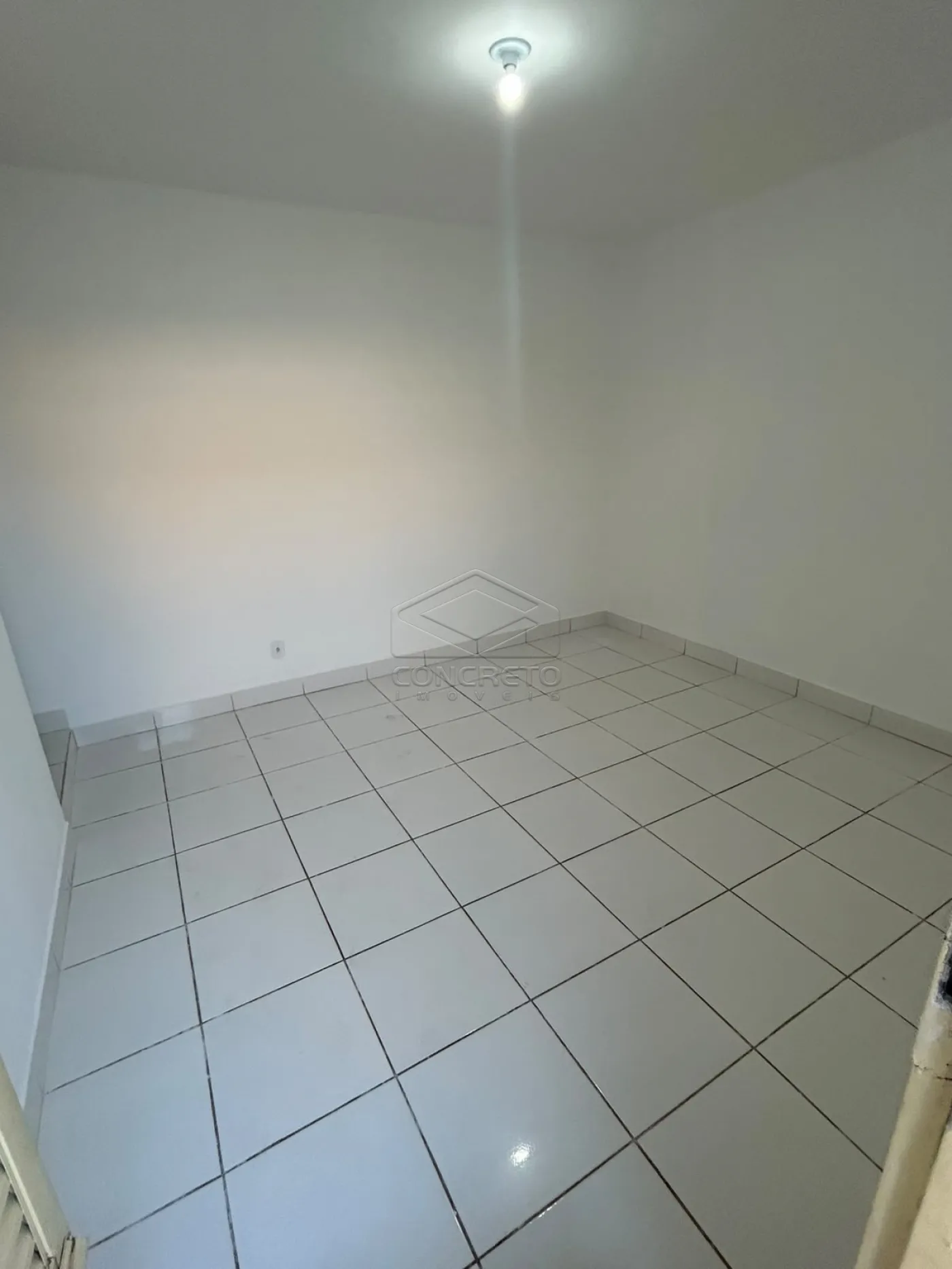 Alugar Casa / Padr&atilde;o em Len&ccedil;&oacute;is Paulista R$ 2.000,00 - Foto 10