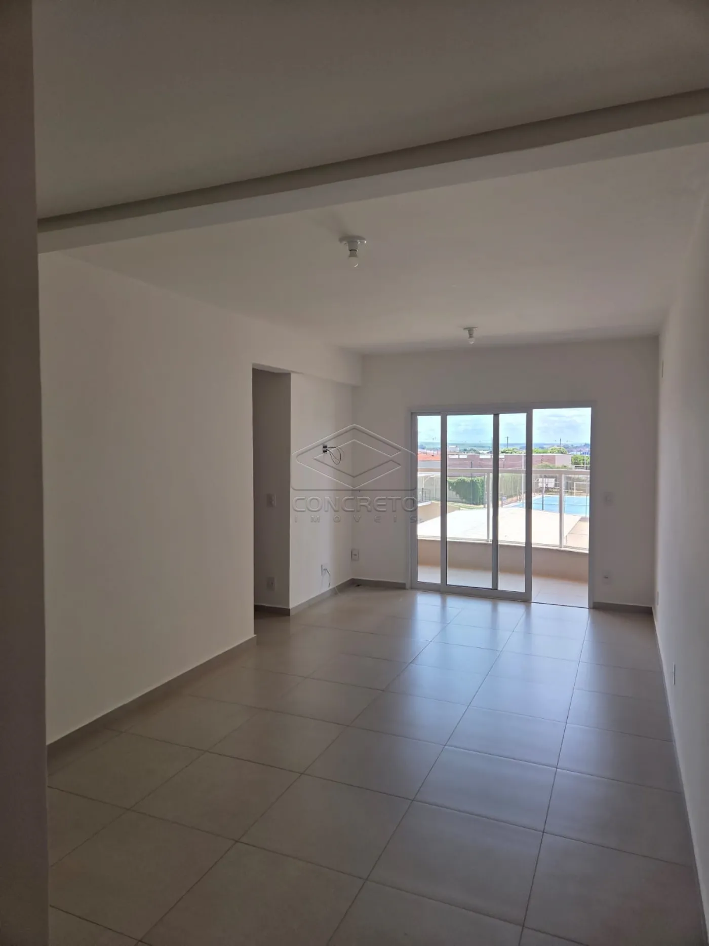 Alugar Apartamento / Padr&atilde;o em Len&ccedil;&oacute;is Paulista R$ 3.000,00 - Foto 1