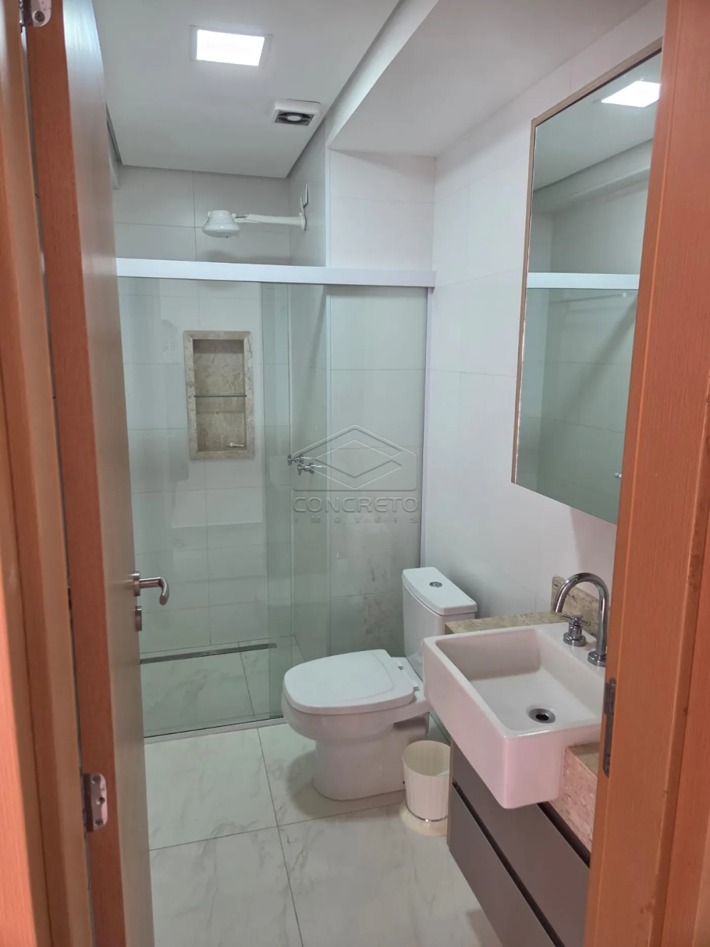 Alugar Apartamento / Padr&atilde;o em Len&ccedil;&oacute;is Paulista R$ 3.000,00 - Foto 5