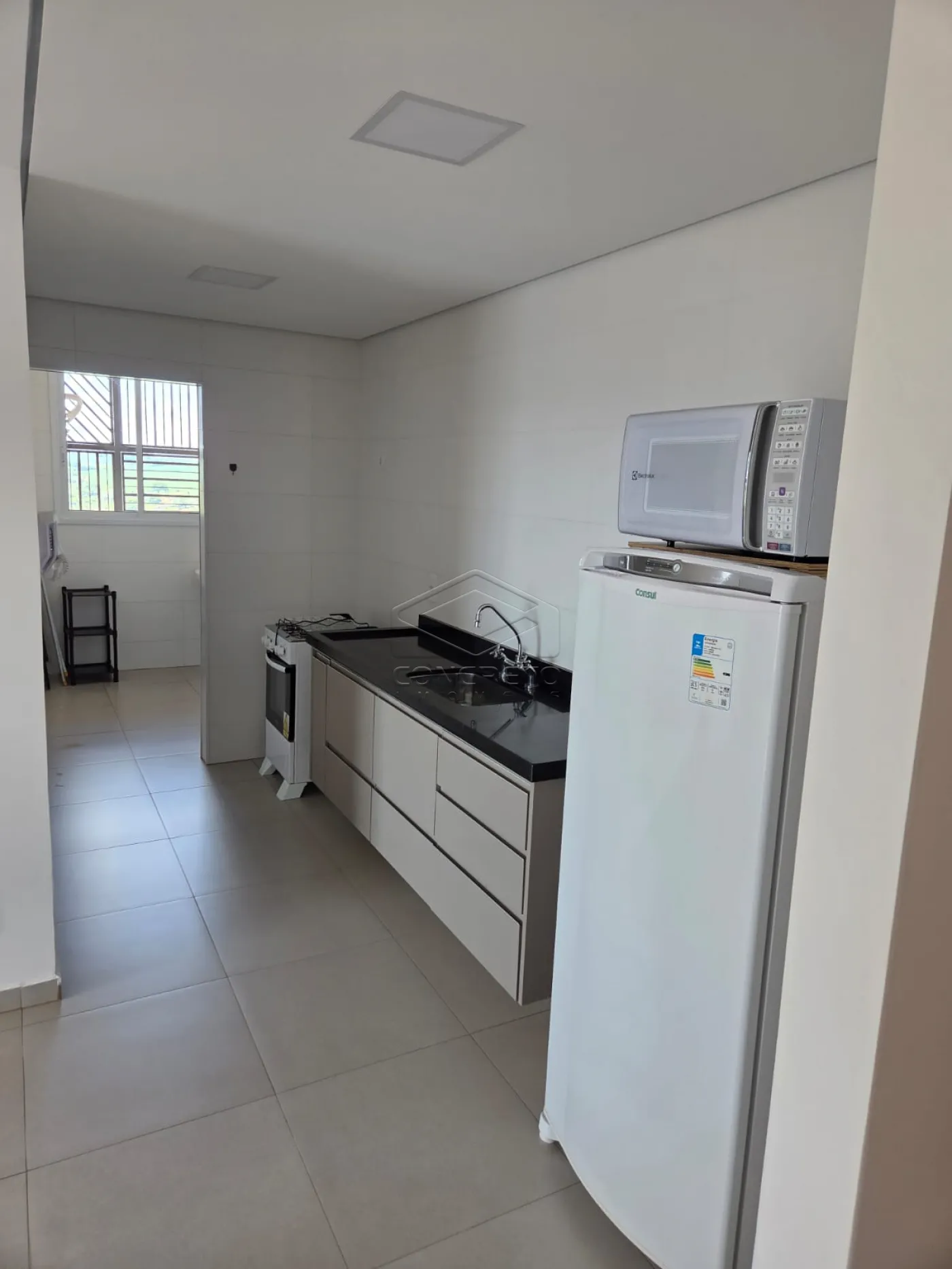 Alugar Apartamento / Padr&atilde;o em Len&ccedil;&oacute;is Paulista R$ 2.800,00 - Foto 4