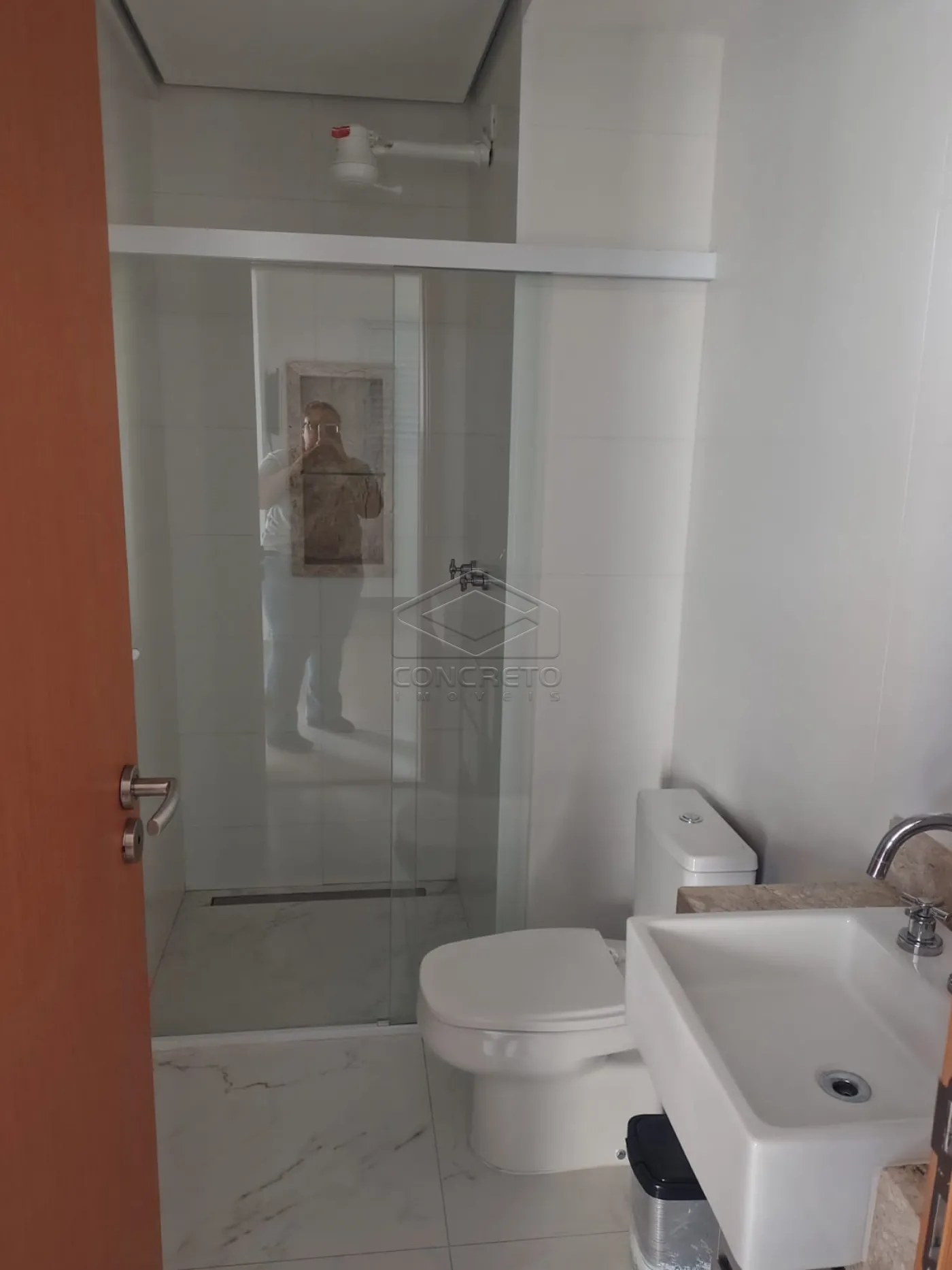 Alugar Apartamento / Padr&atilde;o em Len&ccedil;&oacute;is Paulista R$ 2.800,00 - Foto 4