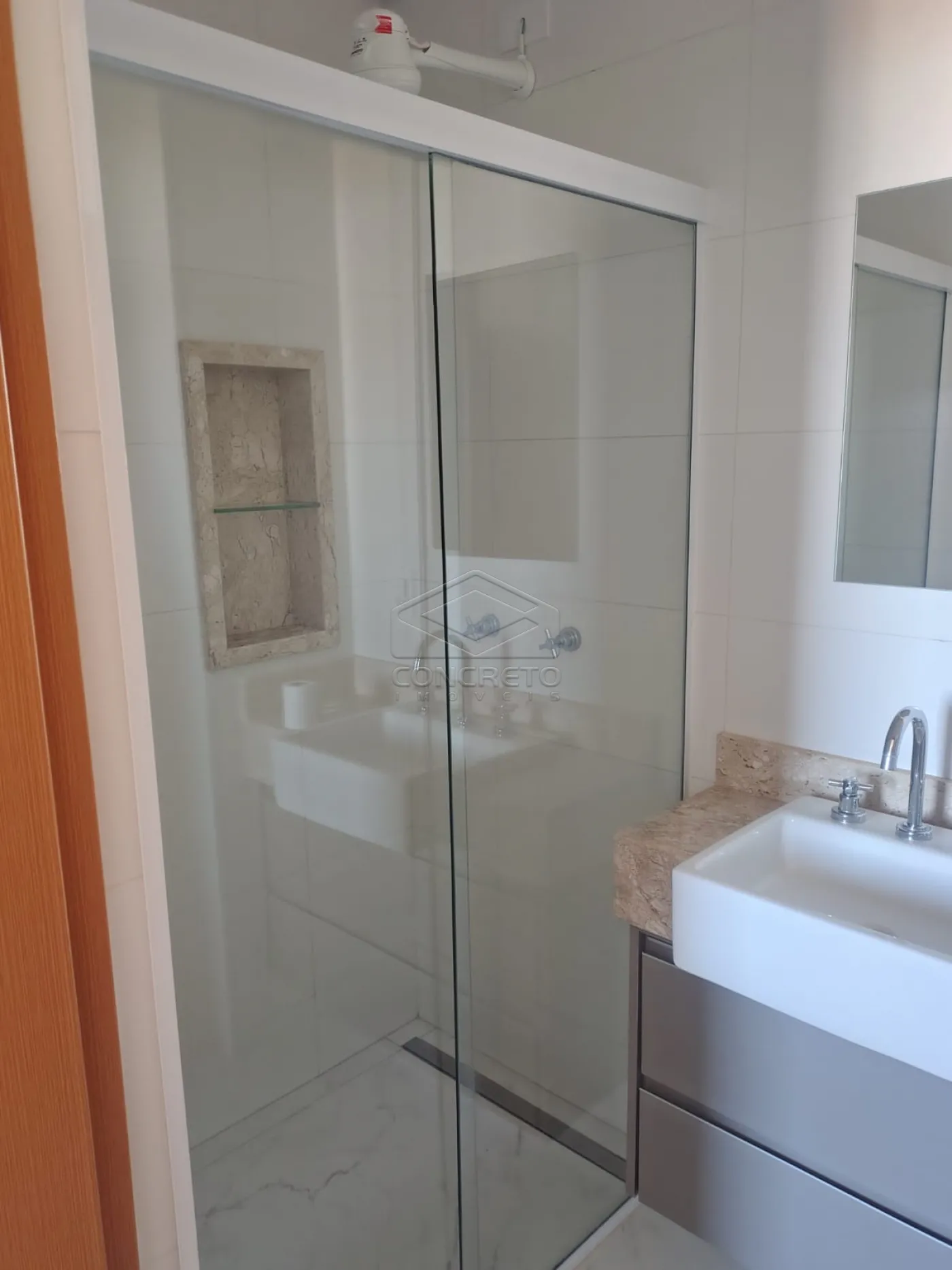 Alugar Apartamento / Padr&atilde;o em Len&ccedil;&oacute;is Paulista R$ 2.800,00 - Foto 8