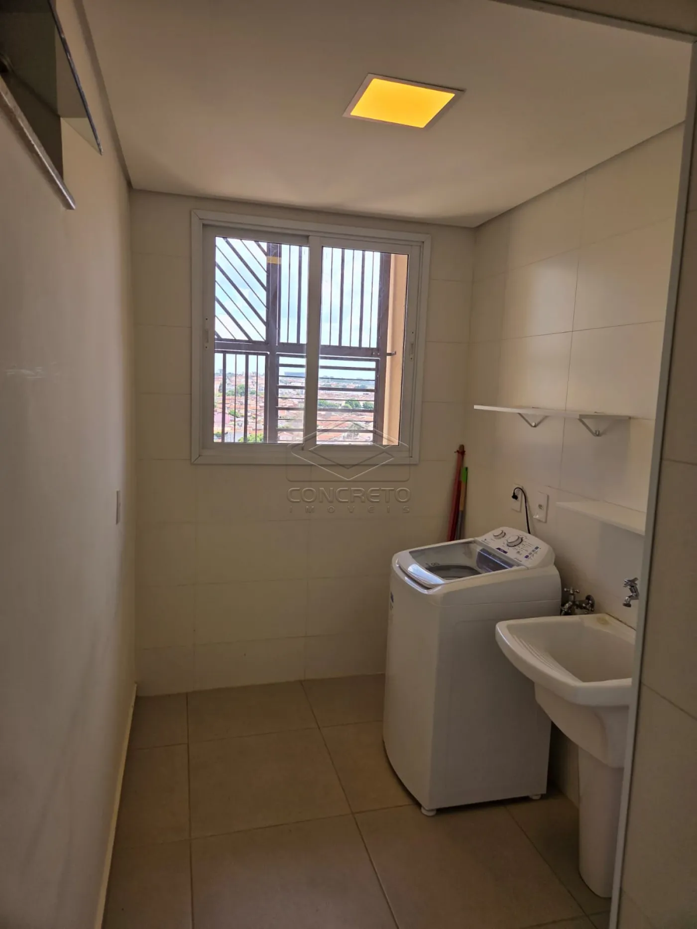 Alugar Apartamento / Padr&atilde;o em Len&ccedil;&oacute;is Paulista R$ 2.800,00 - Foto 5