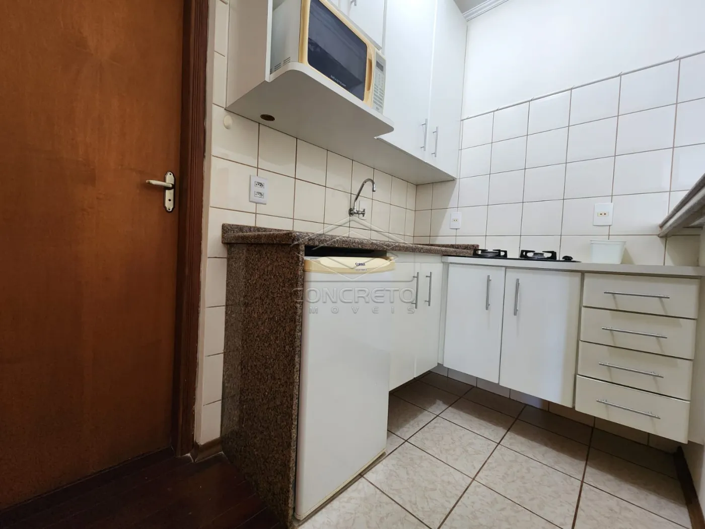Alugar Apartamento / Padr&atilde;o em Ja&uacute; R$ 1.700,00 - Foto 4