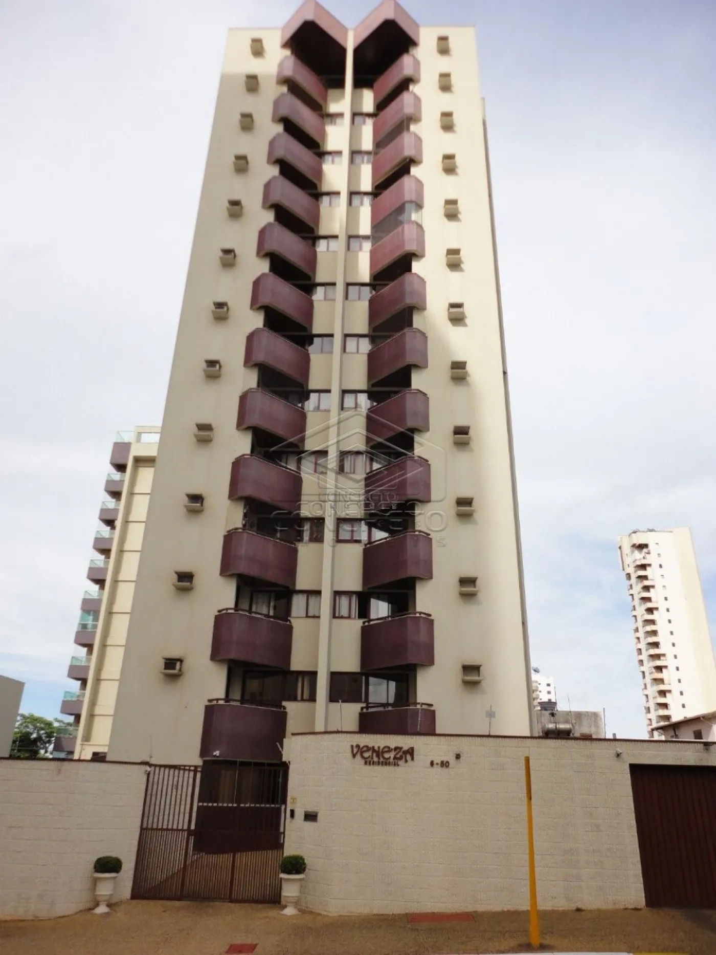 Alugar Apartamento / Padr&atilde;o em Bauru R$ 1.500,00 - Foto 1