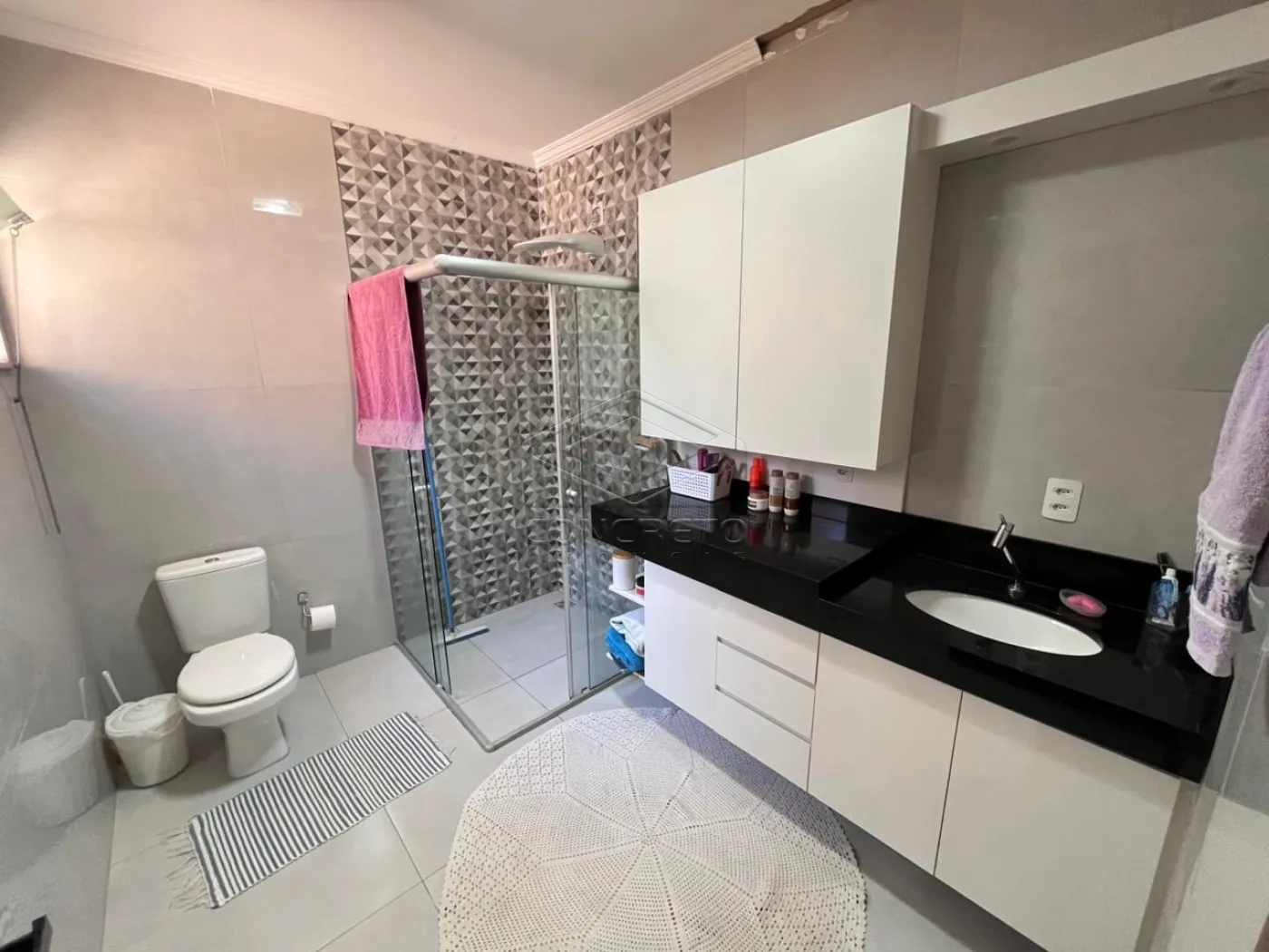 Comprar Casa / Padr&atilde;o em Len&ccedil;&oacute;is Paulista R$ 450.000,00 - Foto 2