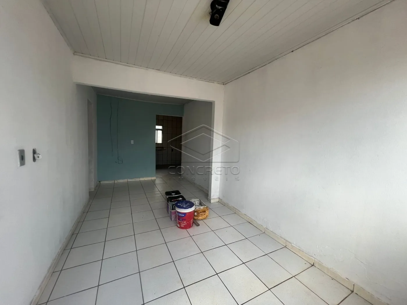 Comprar Casa / Padr&atilde;o em Len&ccedil;&oacute;is Paulista R$ 225.000,00 - Foto 1