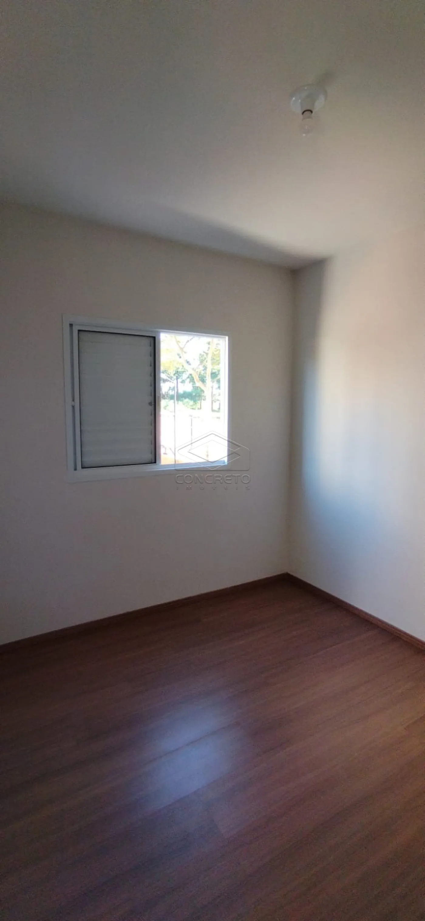 Comprar Apartamento / Padr&atilde;o em Len&ccedil;&oacute;is Paulista R$ 325.000,00 - Foto 2