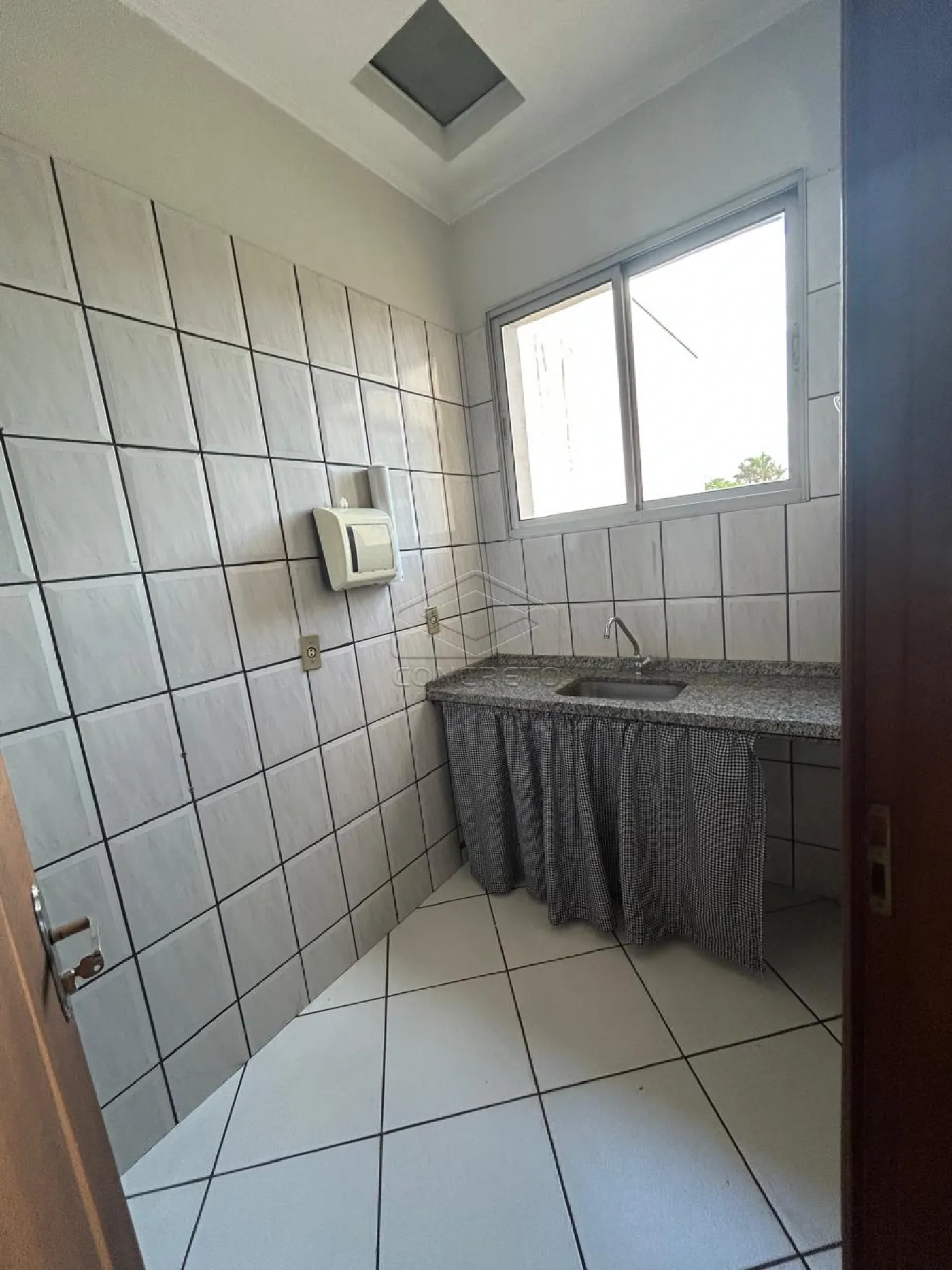 Alugar Comercial / Sala comercial em Len&ccedil;&oacute;is Paulista R$ 3.500,00 - Foto 7