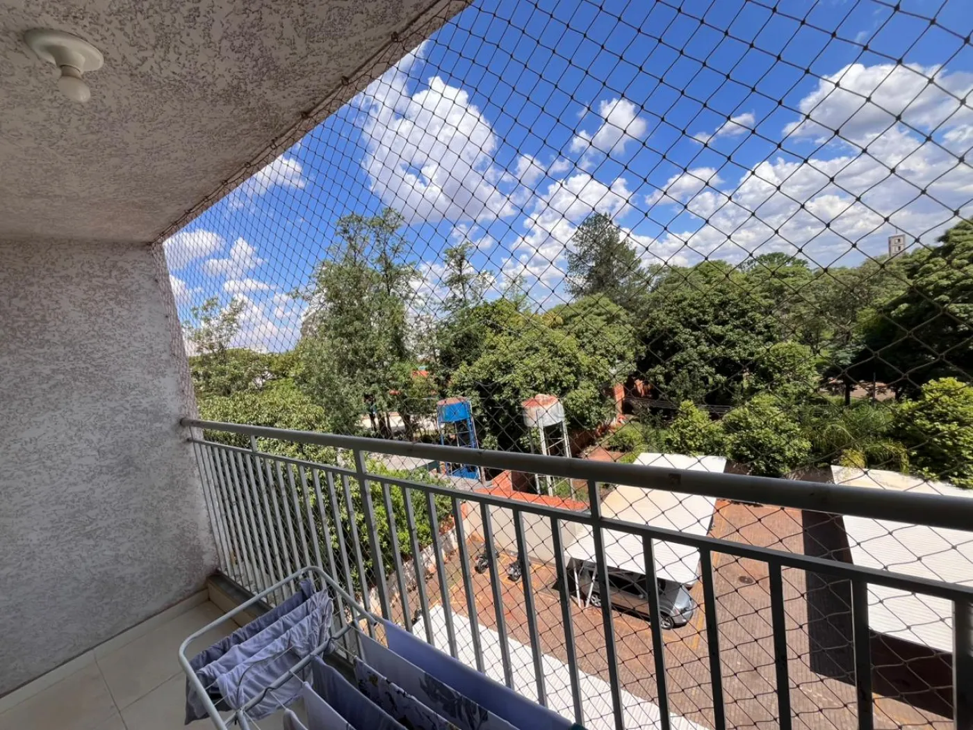 Comprar Casa / Padr&atilde;o em Len&ccedil;&oacute;is Paulista R$ 240.000,00 - Foto 3