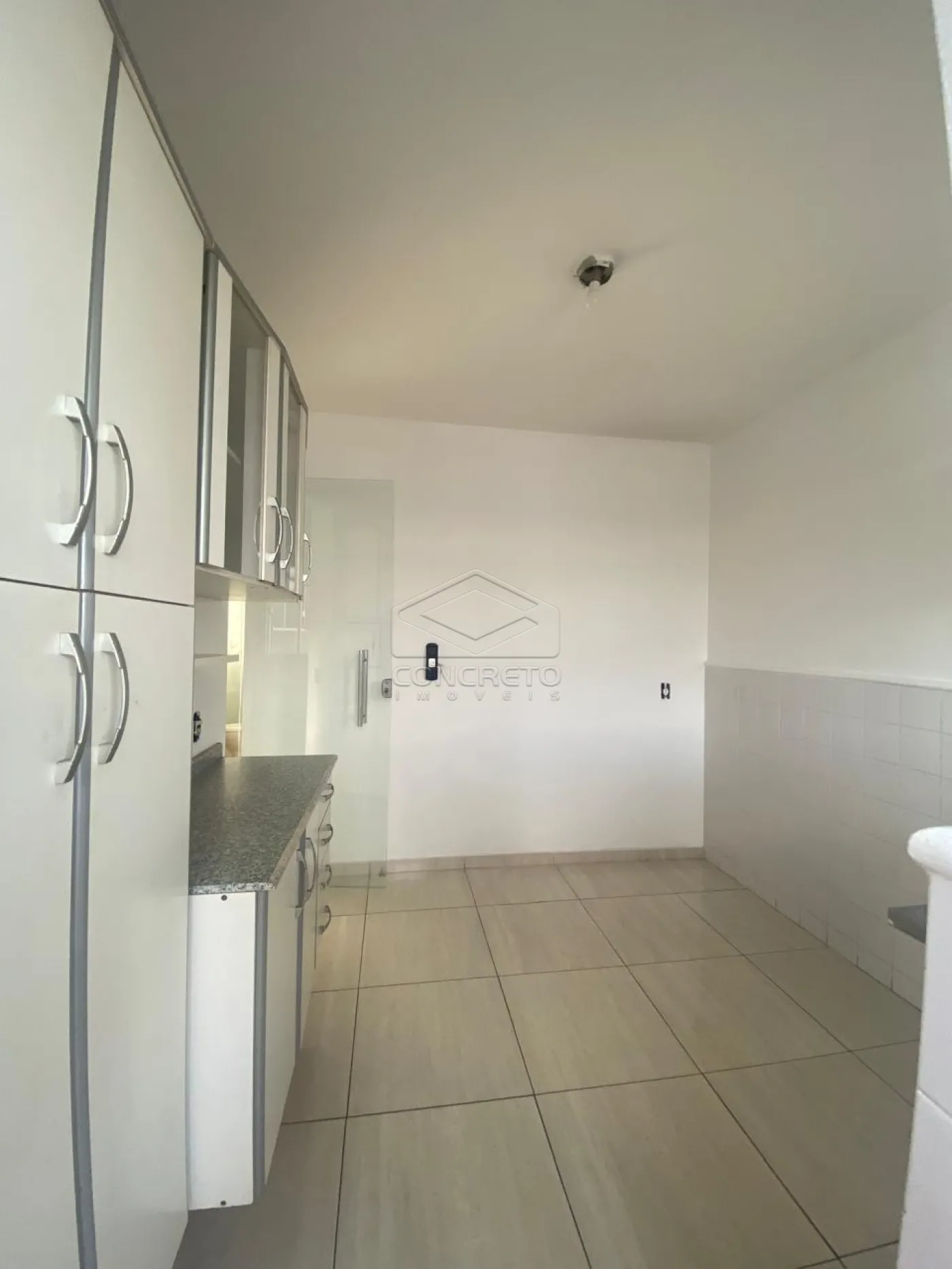 Alugar Apartamento / Padr&atilde;o em Bauru R$ 1.000,00 - Foto 3