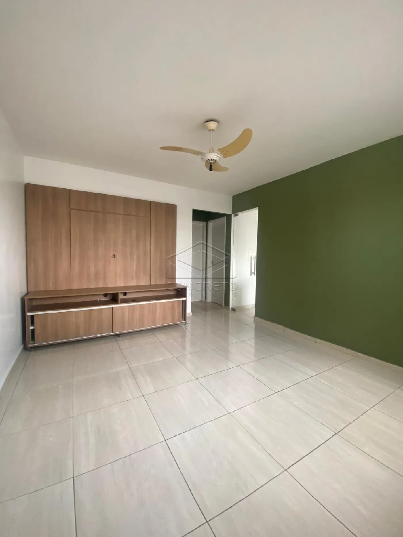 Alugar Apartamento / Padr&atilde;o em Bauru R$ 1.000,00 - Foto 1