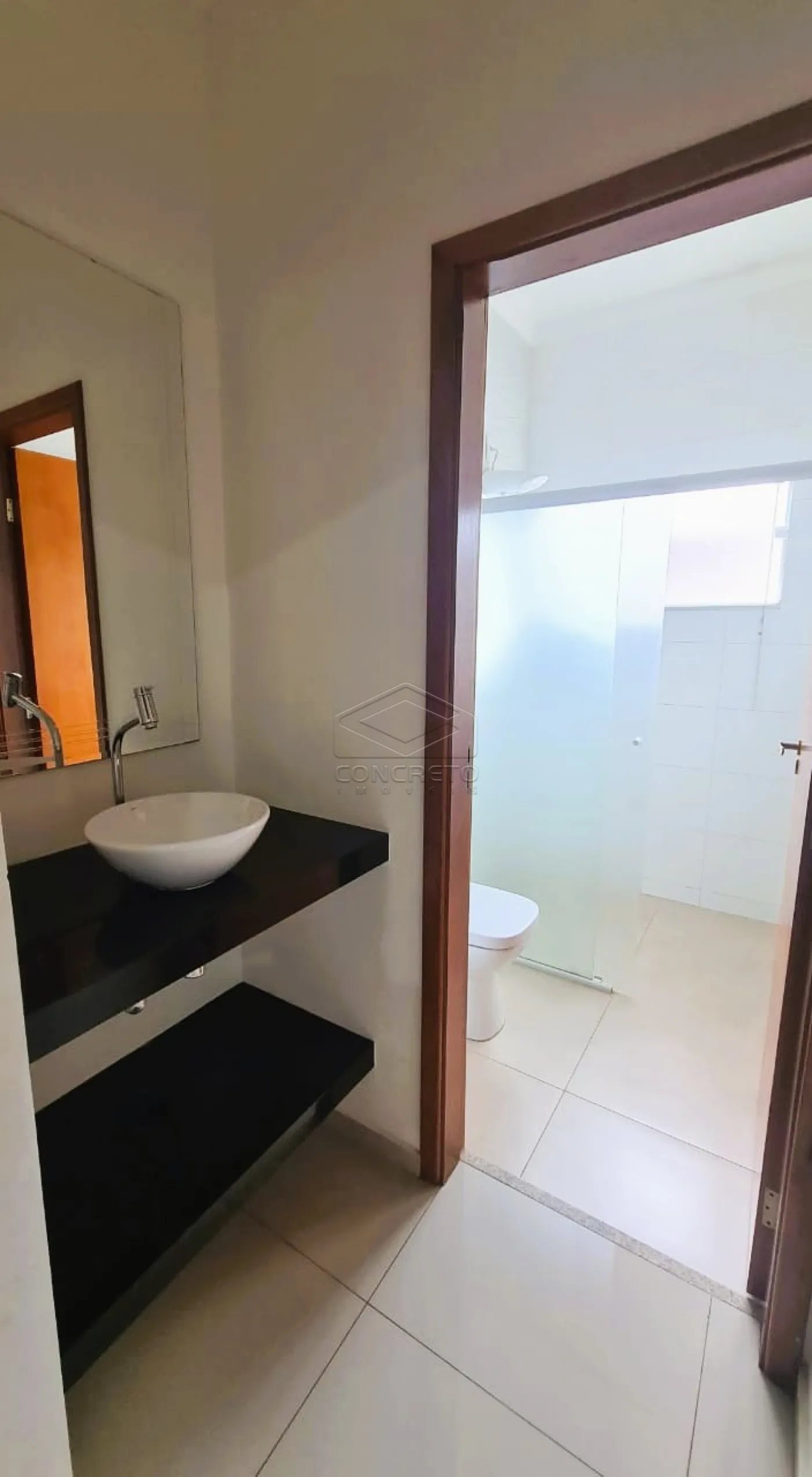 Comprar Casa / Padr&atilde;o em Len&ccedil;&oacute;is Paulista R$ 630.000,00 - Foto 8