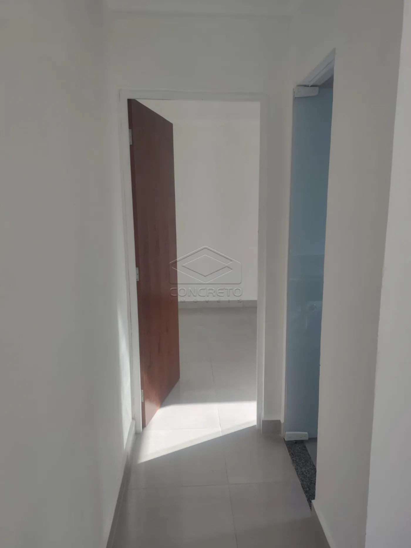 Alugar Casa / Padr&atilde;o em Len&ccedil;&oacute;is Paulista R$ 1.500,00 - Foto 6