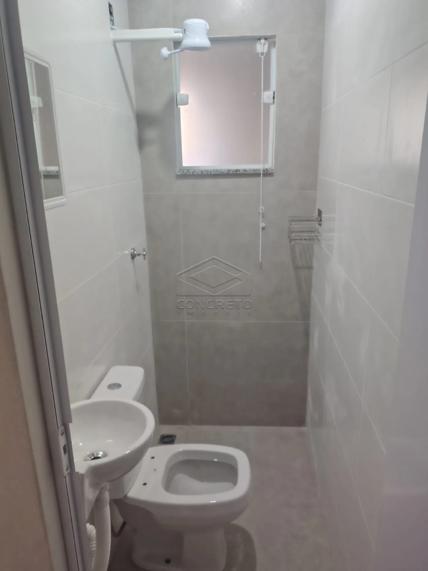 Alugar Casa / Edicula em Len&ccedil;&oacute;is Paulista R$ 1.100,00 - Foto 3