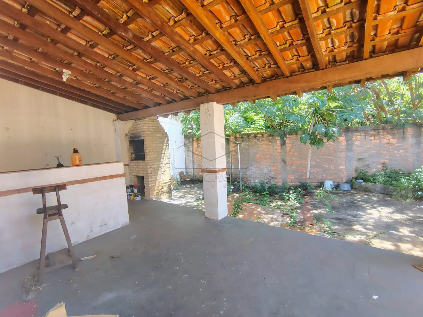 Alugar Casa / Resid&ecirc;ncia em Len&ccedil;&oacute;is Paulista R$ 1.700,00 - Foto 1