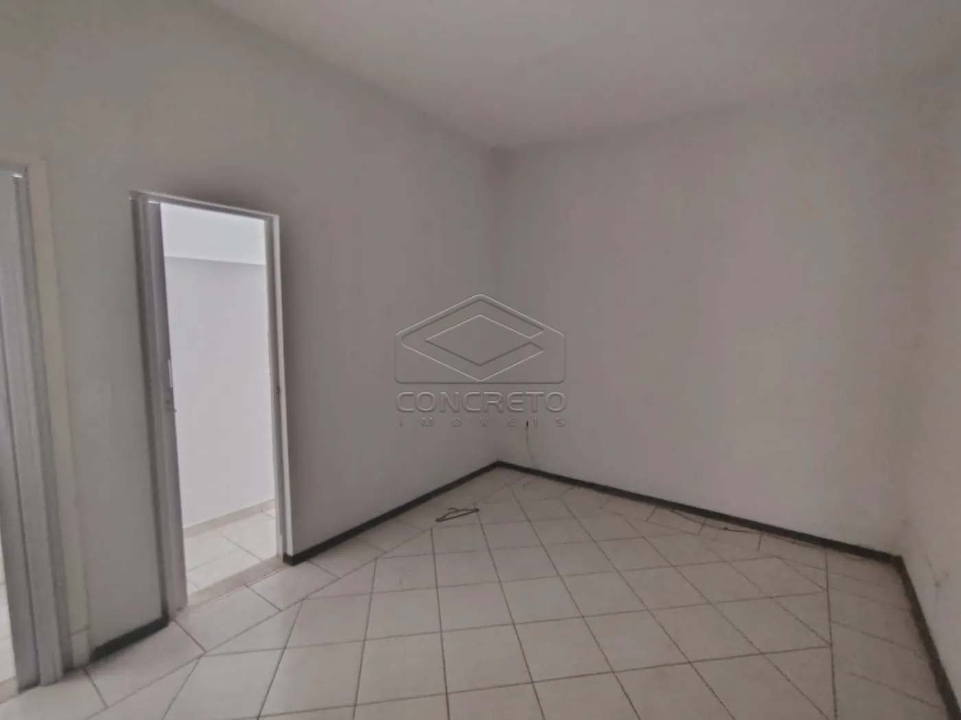 Alugar Casa / Resid&ecirc;ncia em Len&ccedil;&oacute;is Paulista R$ 1.700,00 - Foto 7