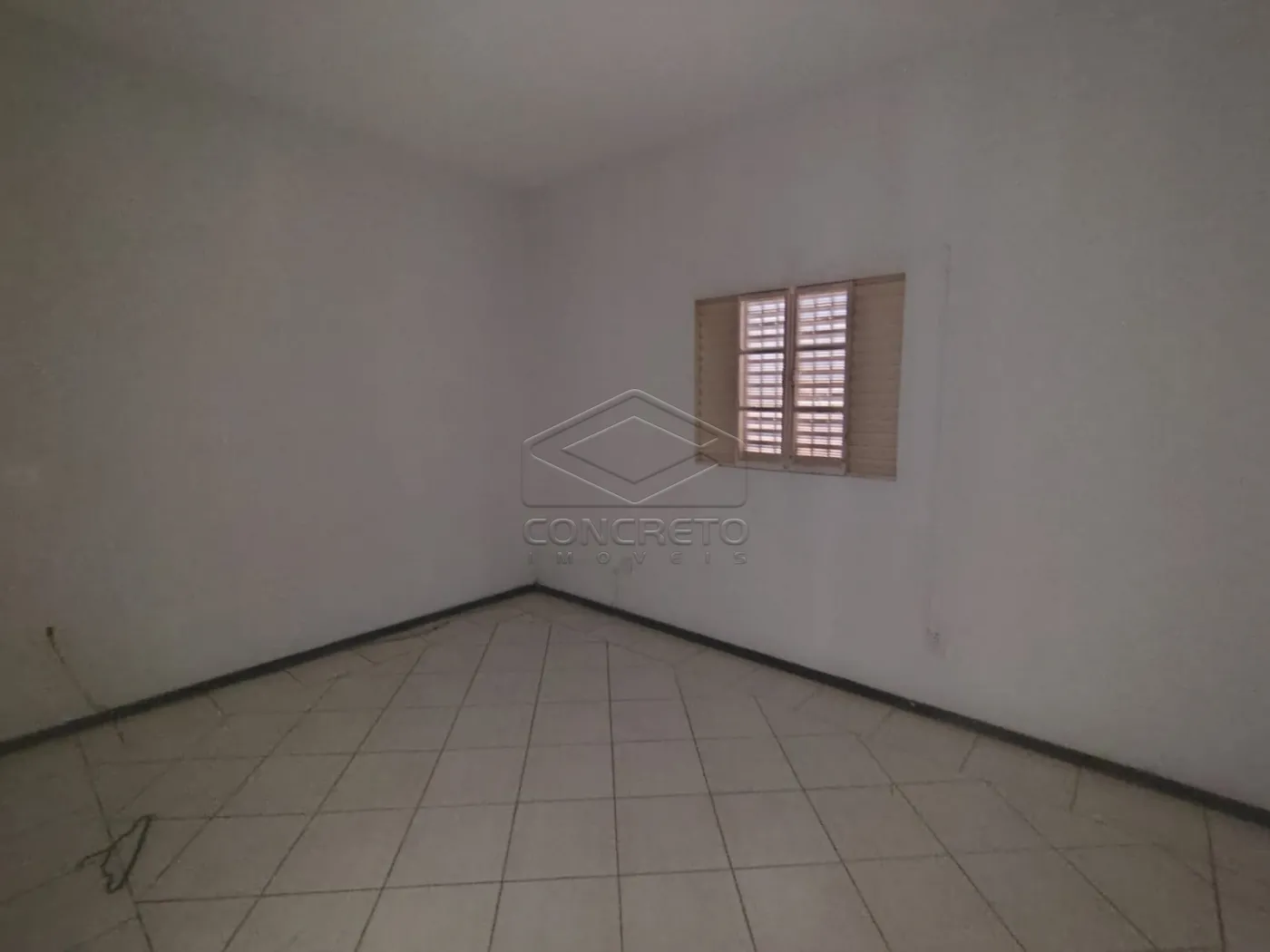 Alugar Casa / Resid&ecirc;ncia em Len&ccedil;&oacute;is Paulista R$ 1.700,00 - Foto 9
