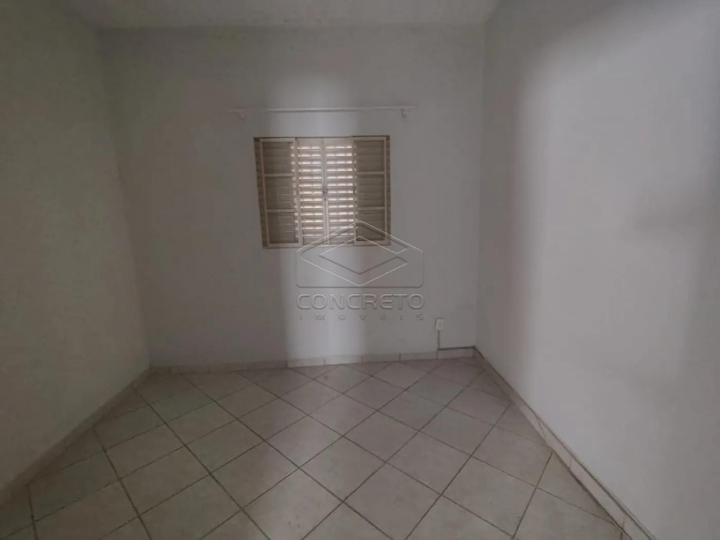 Alugar Casa / Resid&ecirc;ncia em Len&ccedil;&oacute;is Paulista R$ 1.700,00 - Foto 12