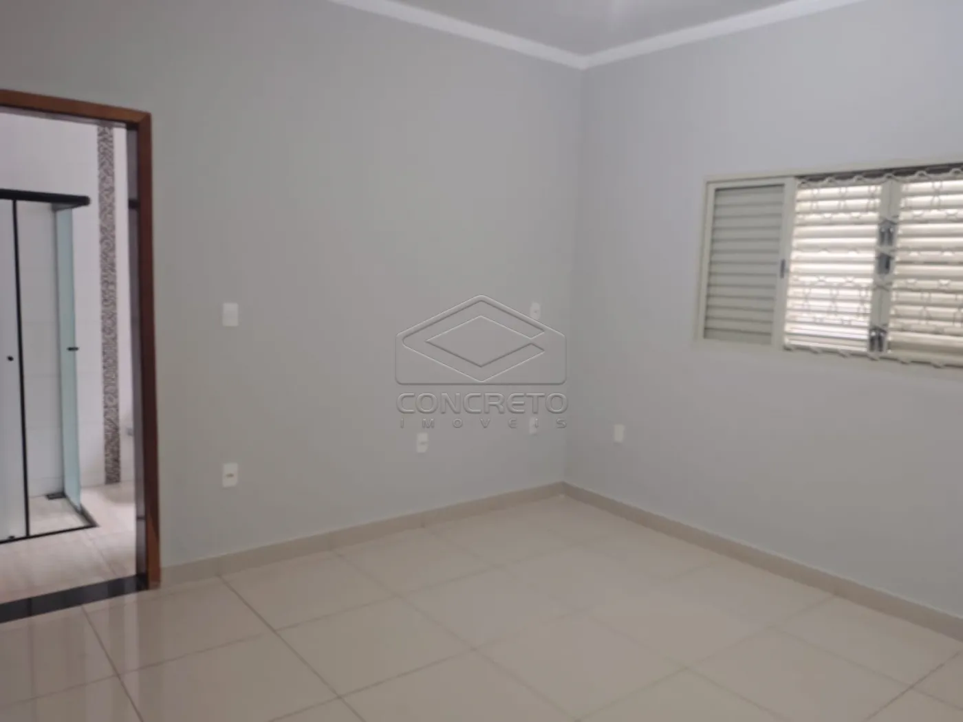 Alugar Casa / Padr&atilde;o em Len&ccedil;&oacute;is Paulista R$ 3.100,00 - Foto 3