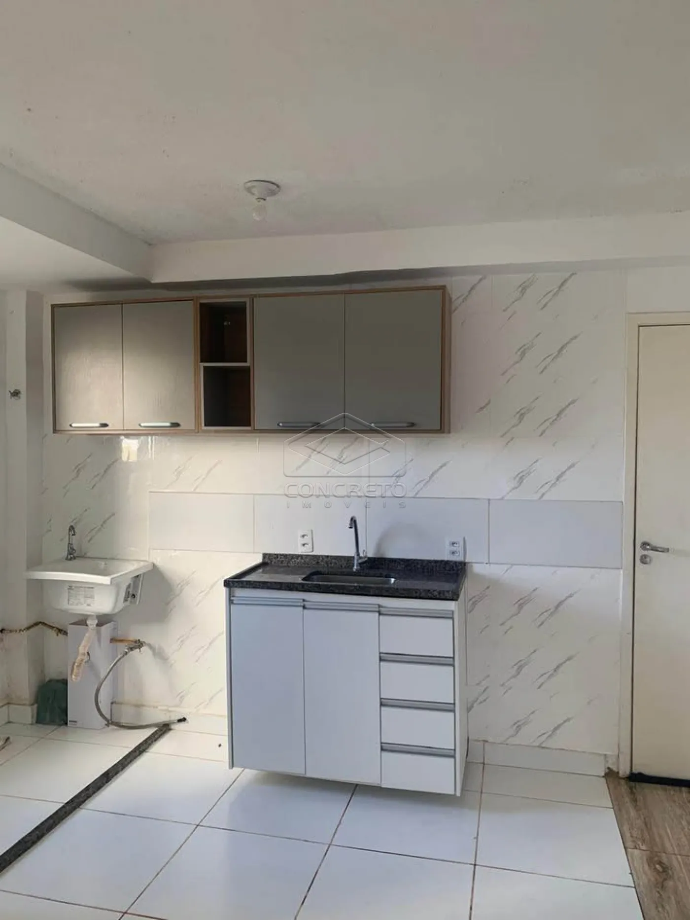 Alugar Apartamento / Padr&atilde;o em Len&ccedil;&oacute;is Paulista R$ 1.500,00 - Foto 5