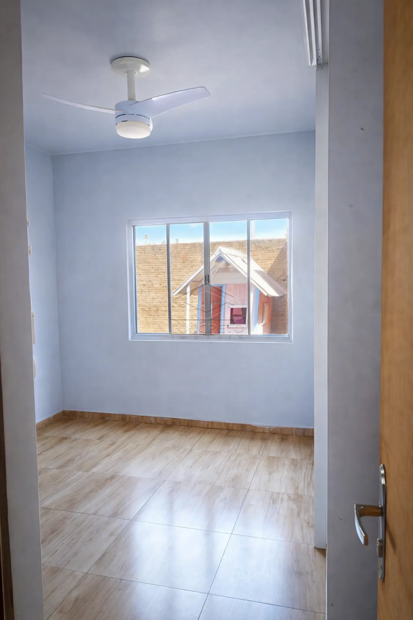 Comprar Casa / Padr&atilde;o em Len&ccedil;&oacute;is Paulista R$ 265.000,00 - Foto 1