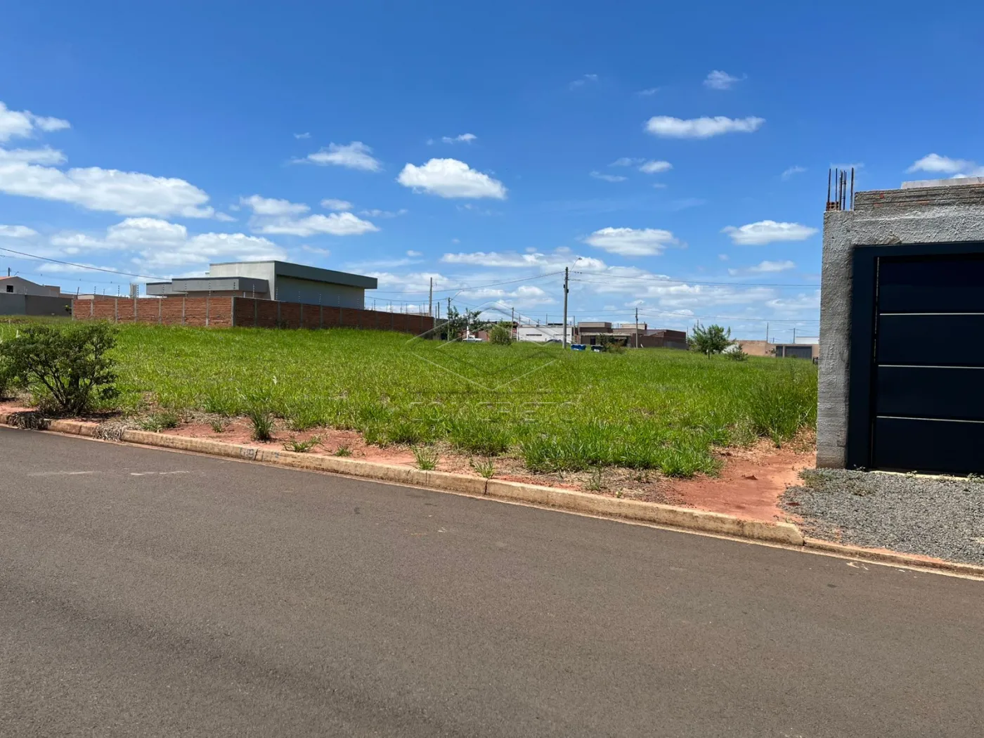 Comprar Terreno / Padr&atilde;o em Len&ccedil;&oacute;is Paulista R$ 159.000,00 - Foto 3