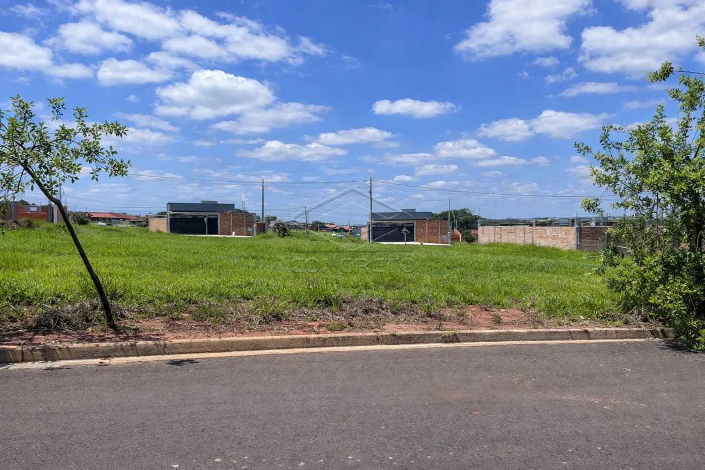 Comprar Terreno / Padr&atilde;o em Len&ccedil;&oacute;is Paulista R$ 159.000,00 - Foto 1