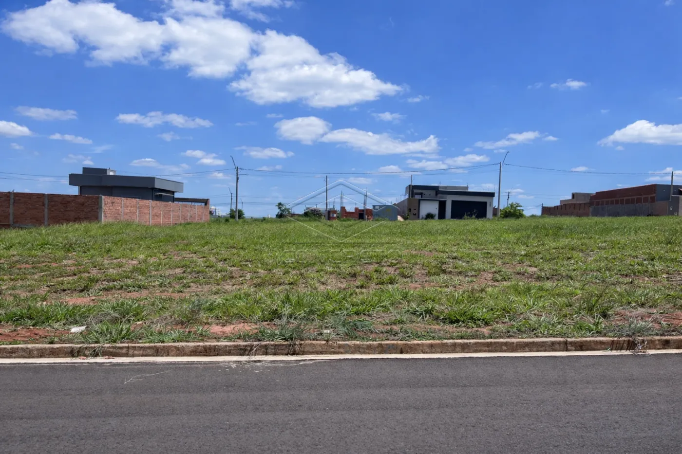 Comprar Terreno / Padr&atilde;o em Len&ccedil;&oacute;is Paulista R$ 159.000,00 - Foto 1