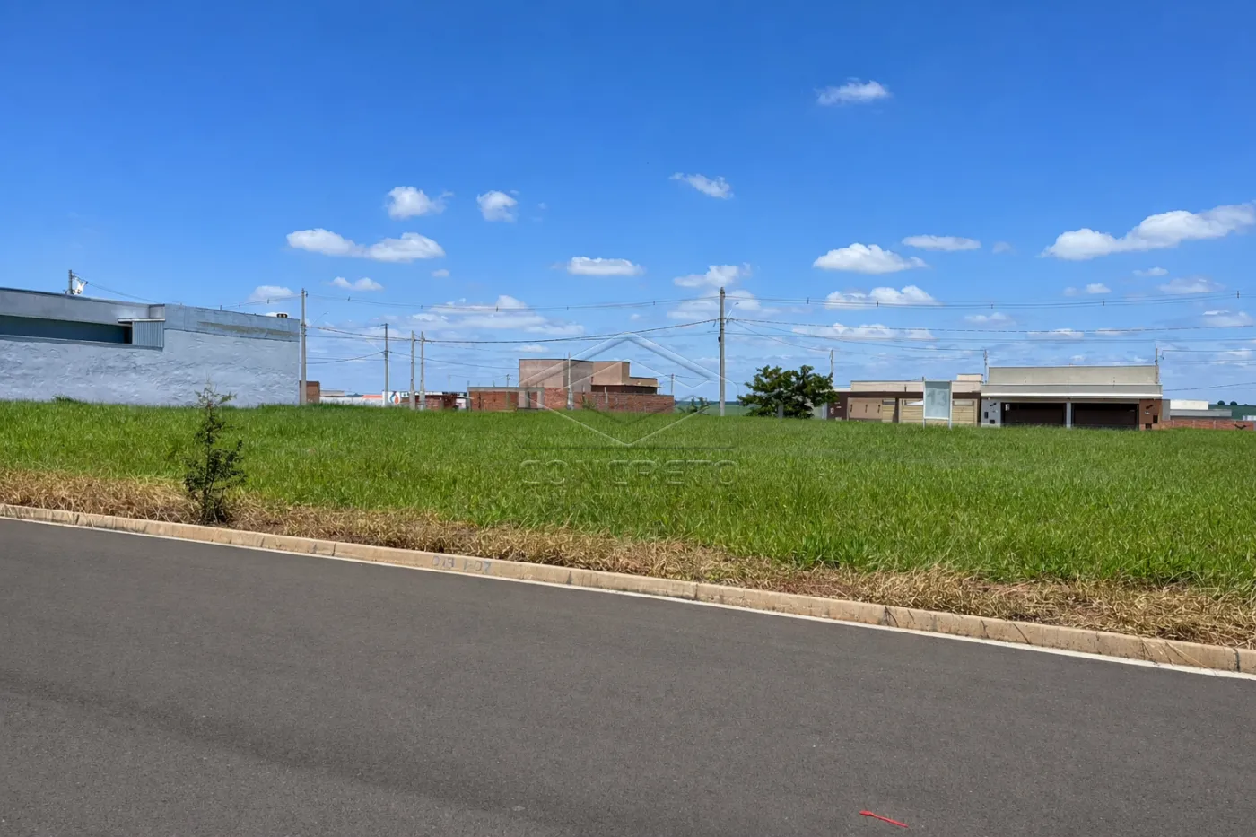 Comprar Terreno / Padr&atilde;o em Len&ccedil;&oacute;is Paulista R$ 233.000,00 - Foto 3