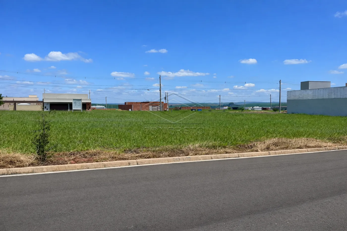 Comprar Terreno / Padr&atilde;o em Len&ccedil;&oacute;is Paulista R$ 233.000,00 - Foto 2