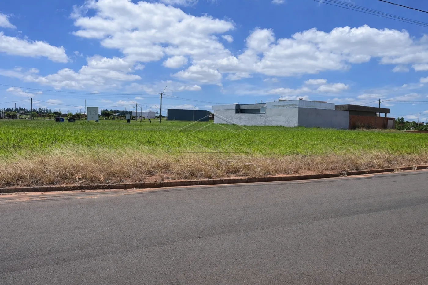 Comprar Terreno / Padr&atilde;o em Len&ccedil;&oacute;is Paulista R$ 233.000,00 - Foto 2