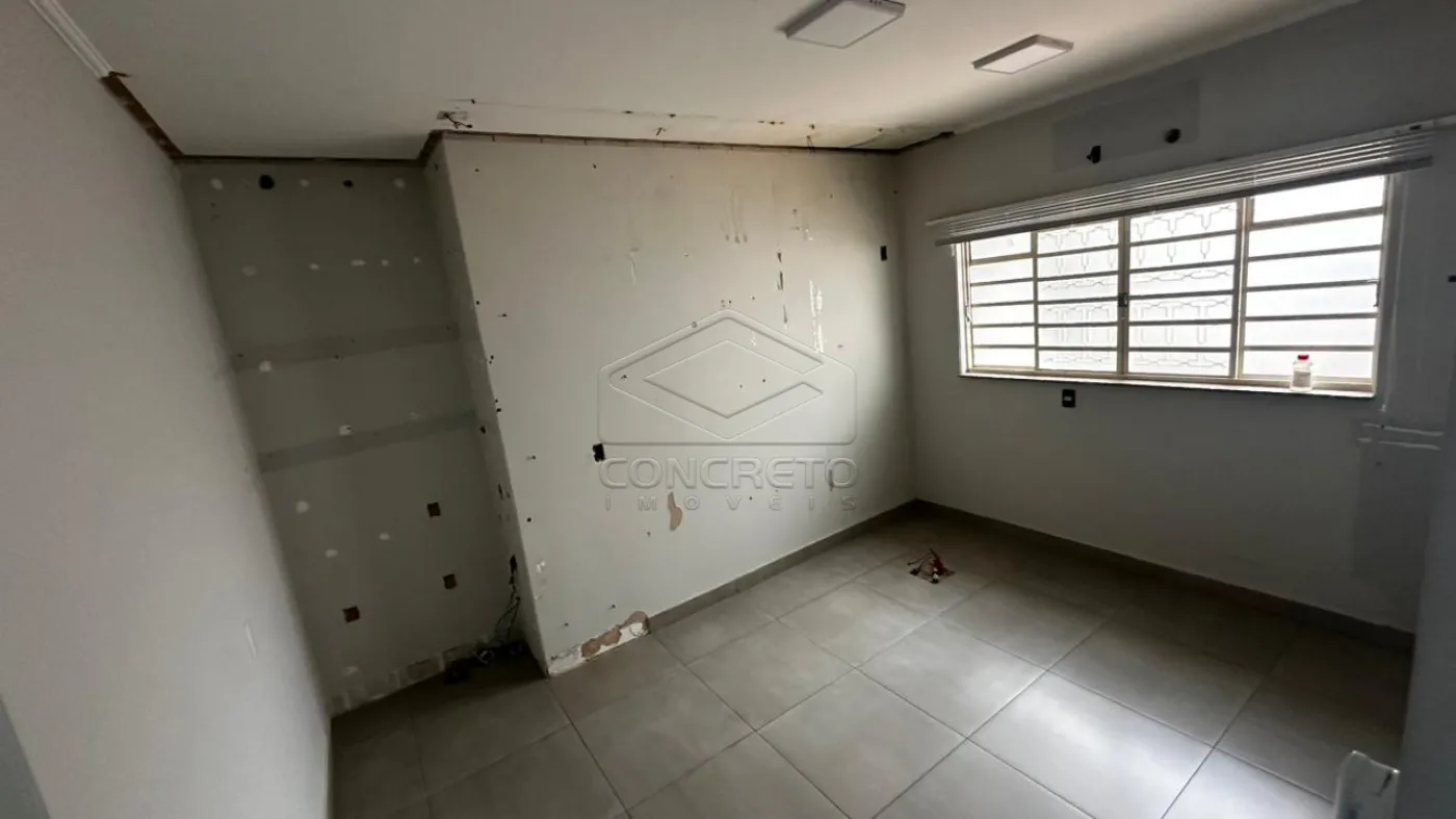 Alugar Casa / Resid&ecirc;ncia em Len&ccedil;&oacute;is Paulista R$ 5.000,00 - Foto 4