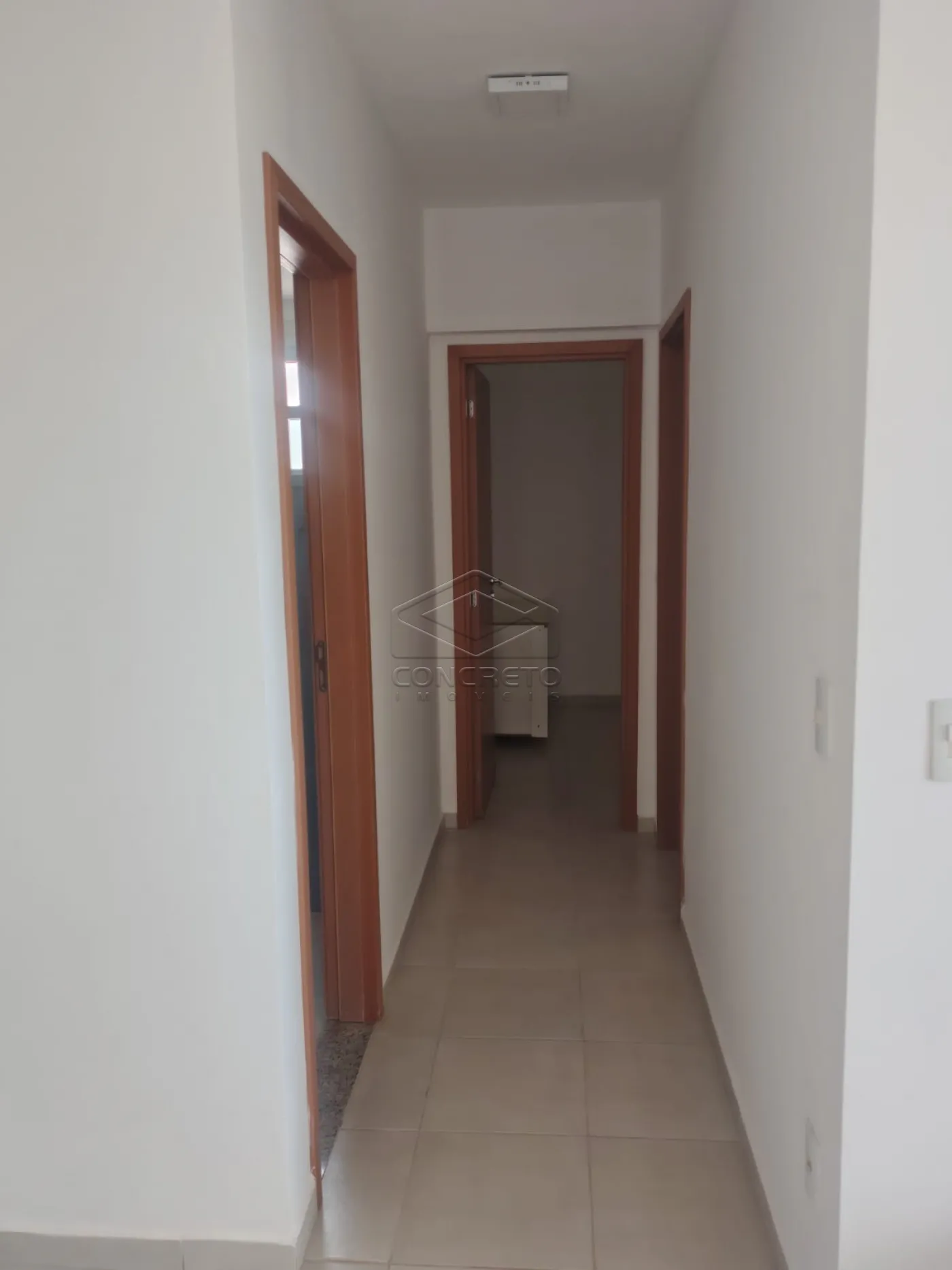 Alugar Apartamento / Padr&atilde;o em Len&ccedil;&oacute;is Paulista R$ 2.000,00 - Foto 5