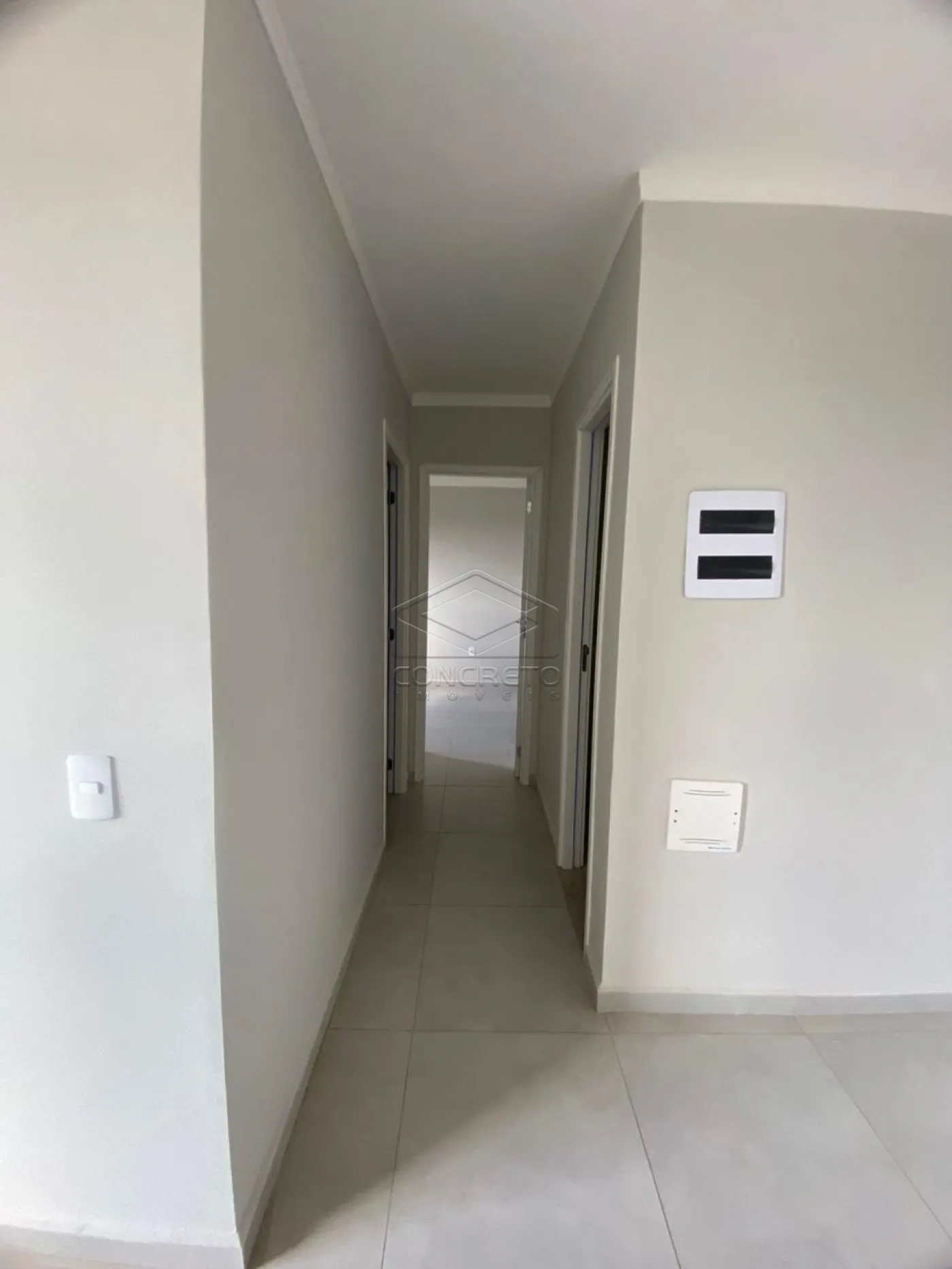 Alugar Apartamento / Padr&atilde;o em Len&ccedil;&oacute;is Paulista R$ 1.400,00 - Foto 3