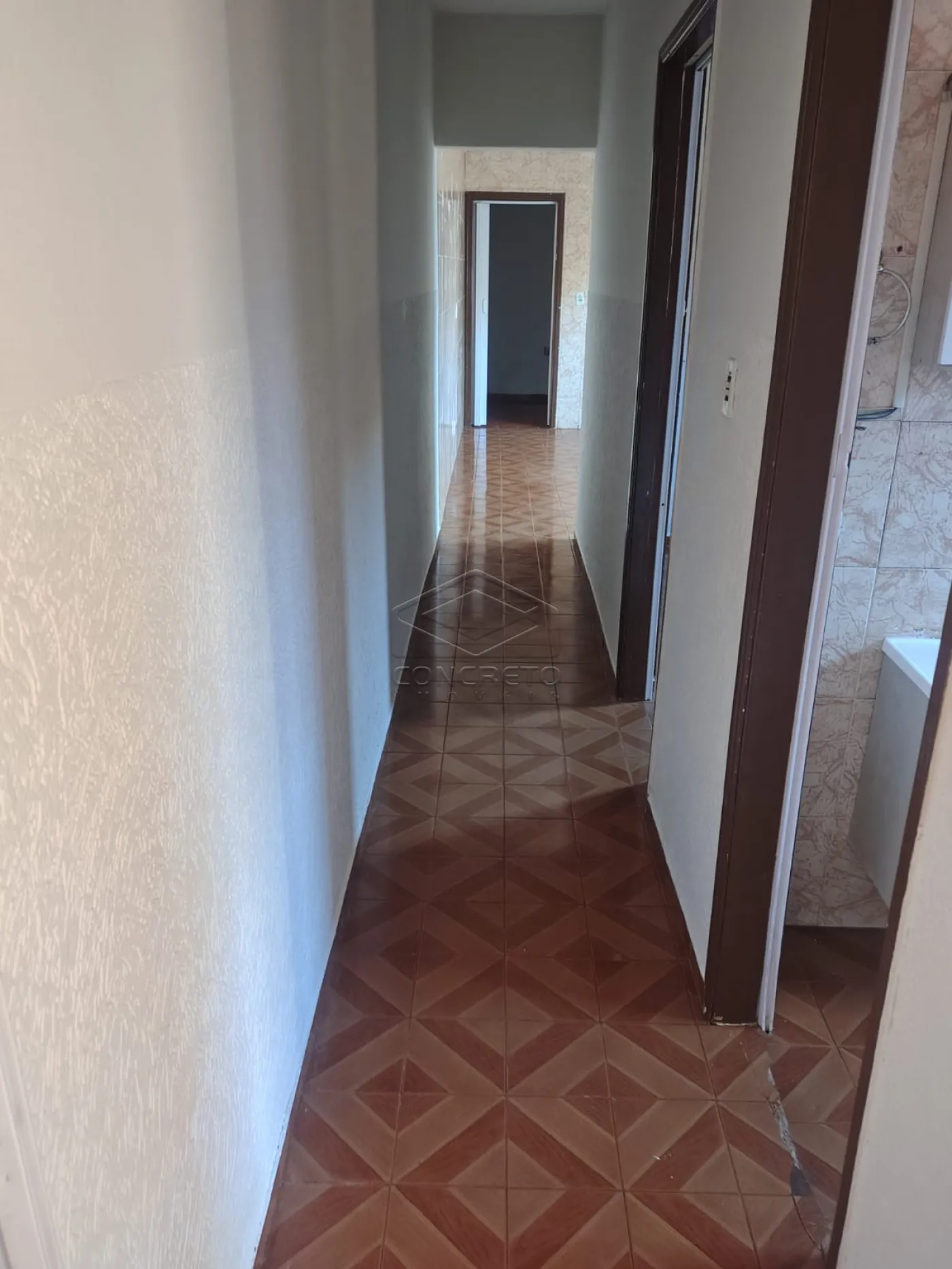 Alugar Casa / Sobrado em Len&ccedil;&oacute;is Paulista R$ 2.000,00 - Foto 5