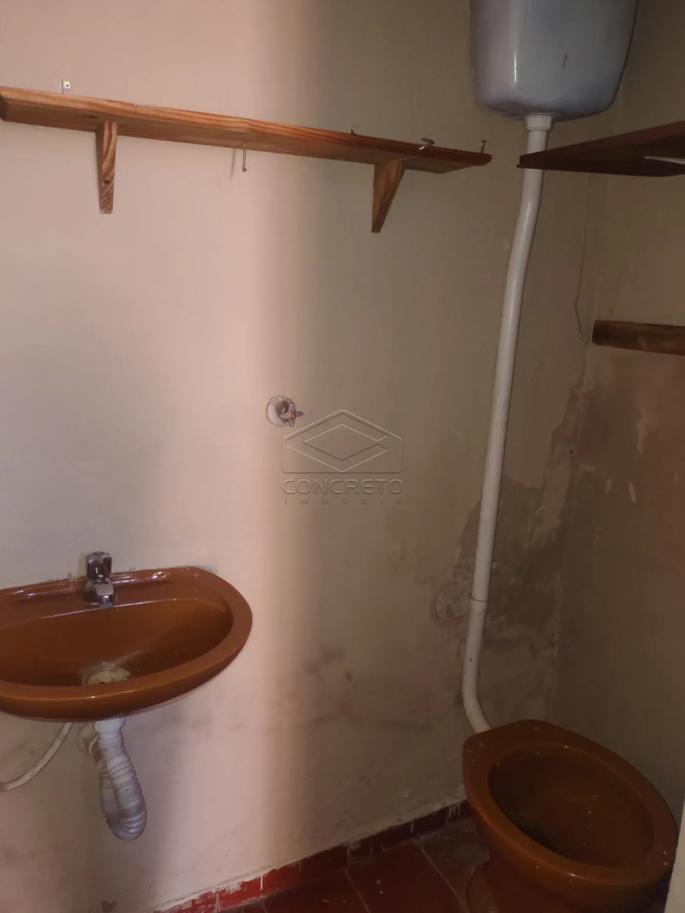 Alugar Casa / Sobrado em Len&ccedil;&oacute;is Paulista R$ 2.000,00 - Foto 12