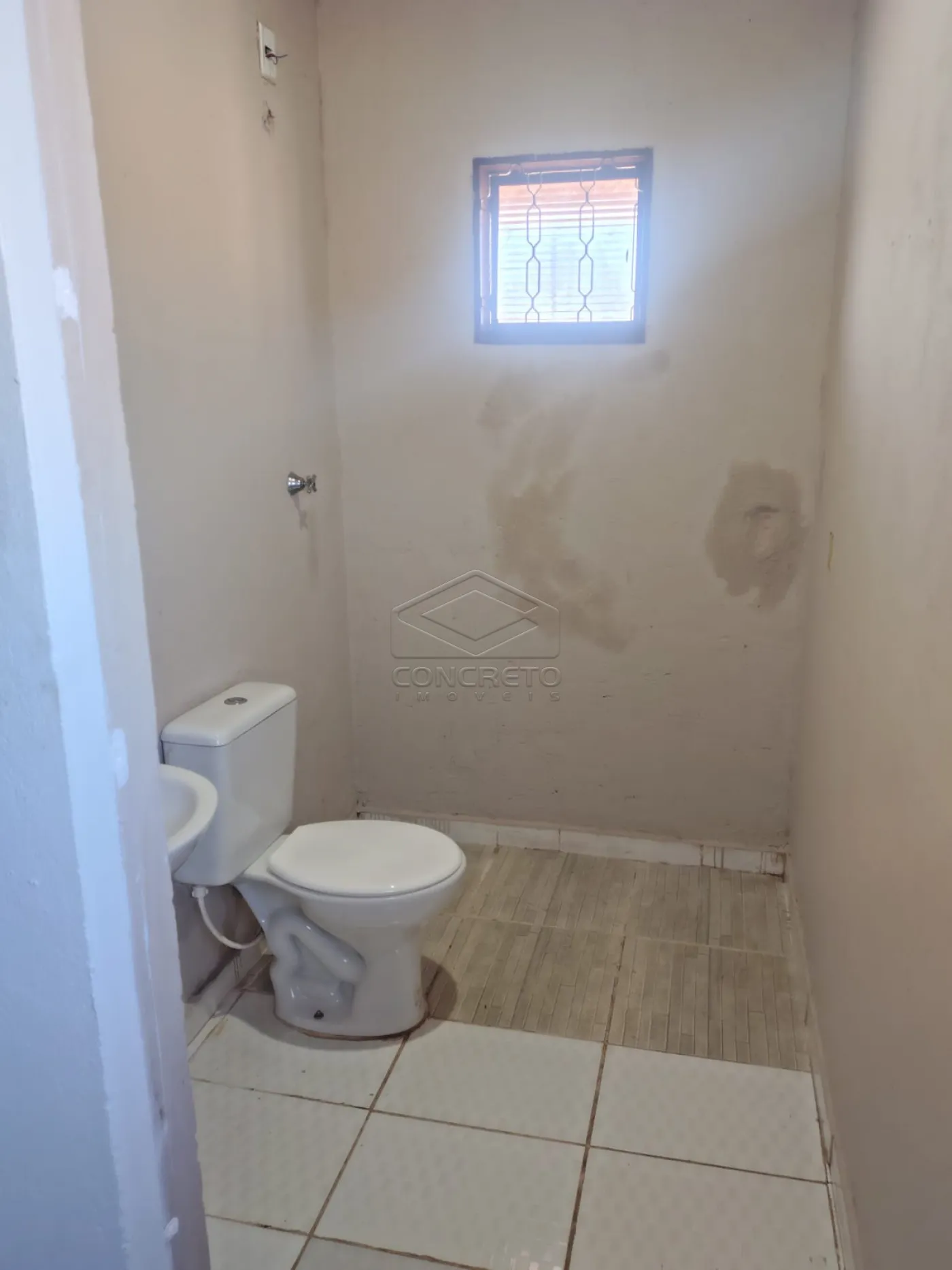 Alugar Casa / Sobrado em Len&ccedil;&oacute;is Paulista R$ 2.000,00 - Foto 15