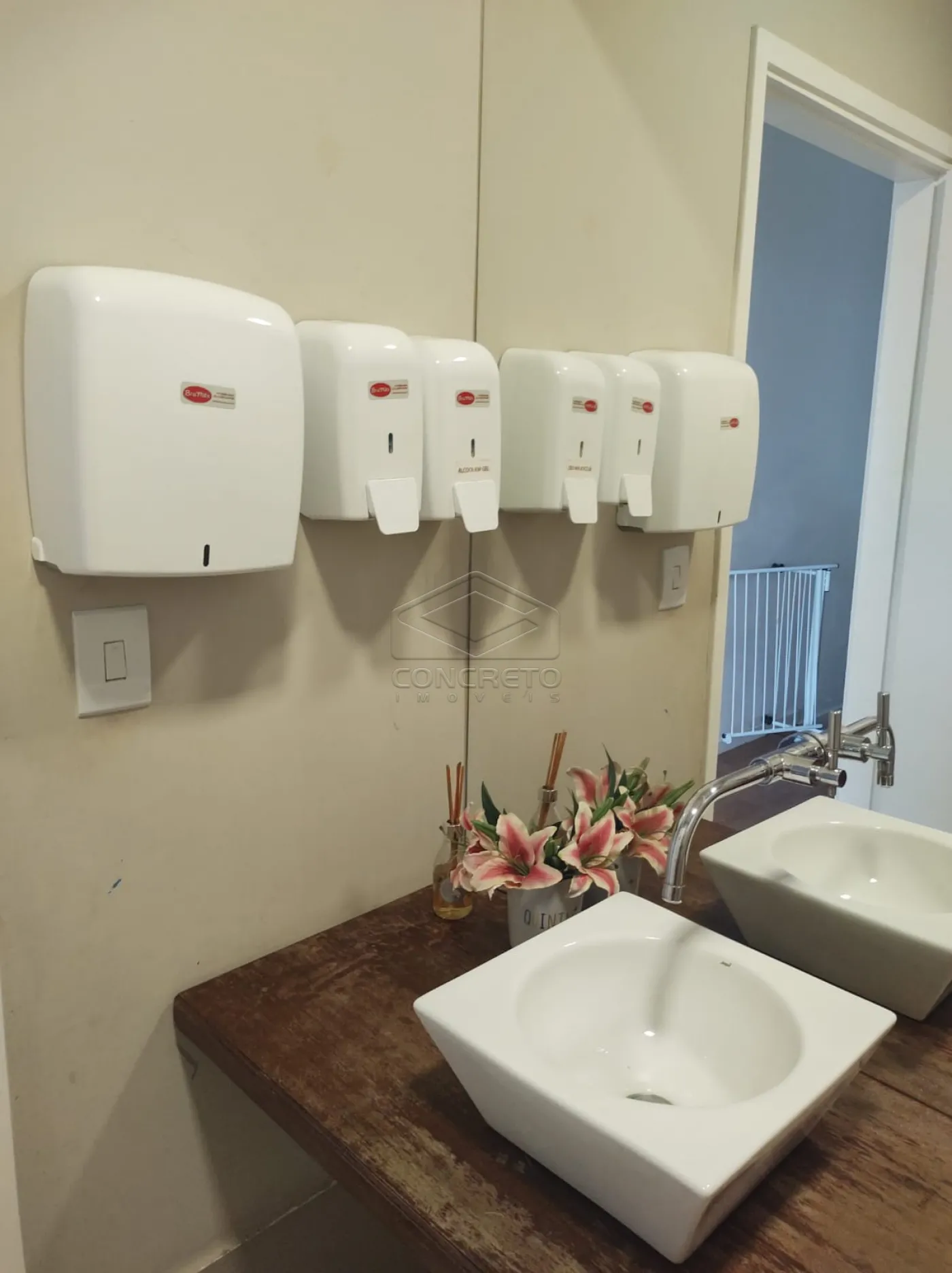 Comprar Comercial / Loja em Bauru R$ 1.100.000,00 - Foto 14